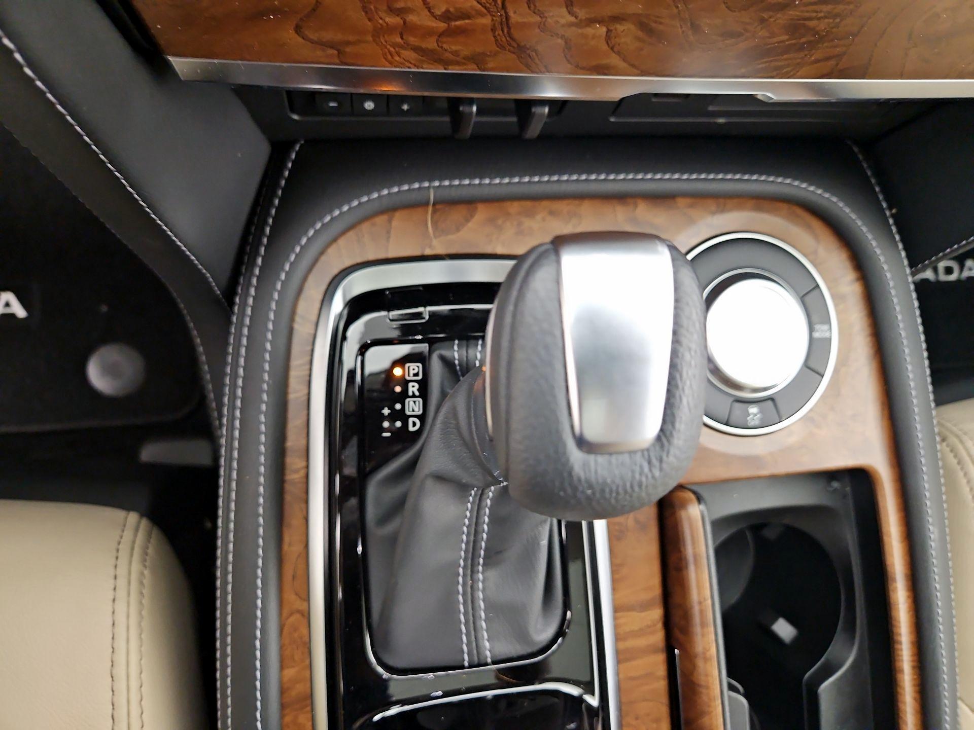 Thumbnail: 2023 Nissan Armada - 18