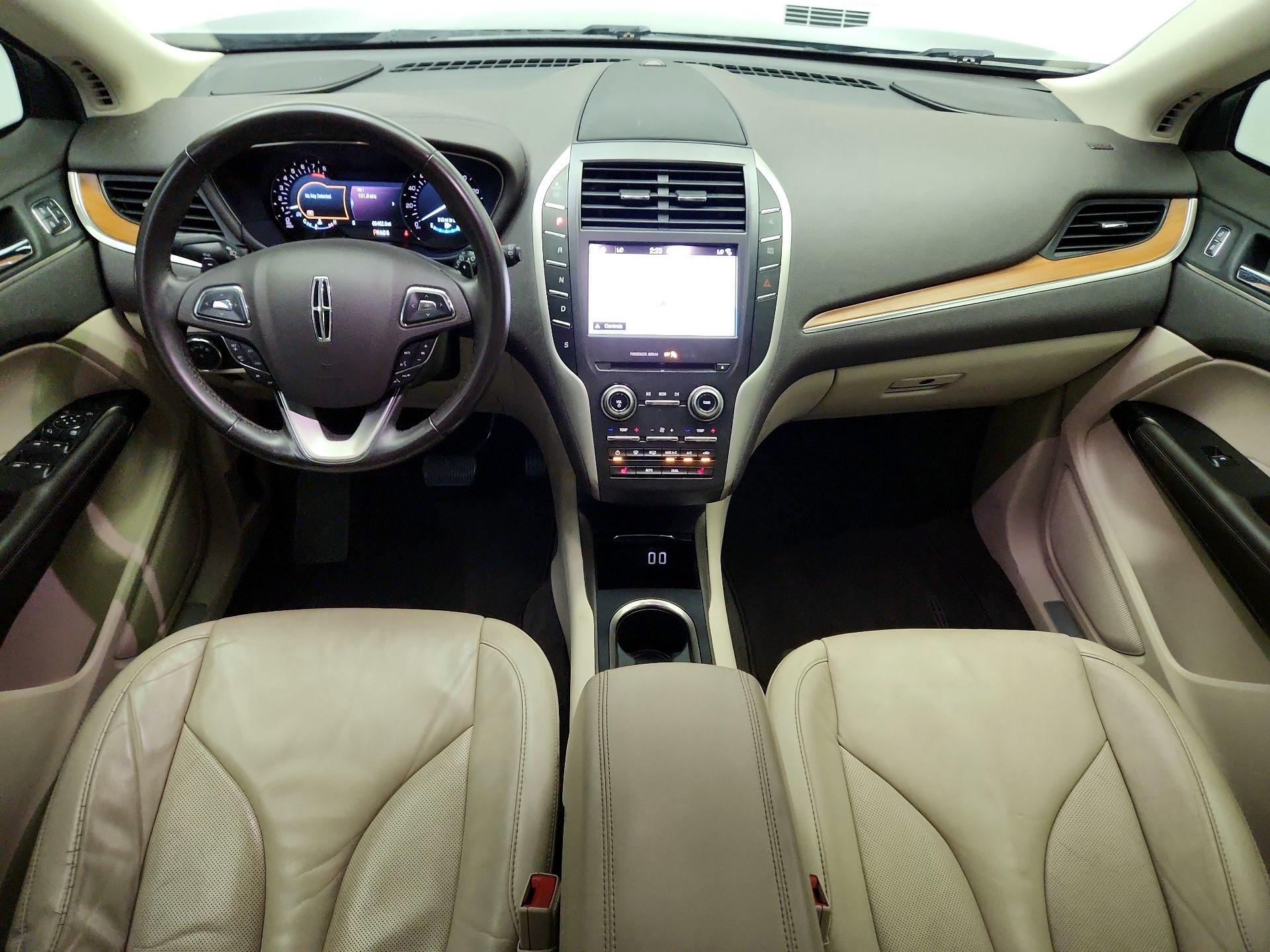 Thumbnail: 2017 Lincoln MKC - 9