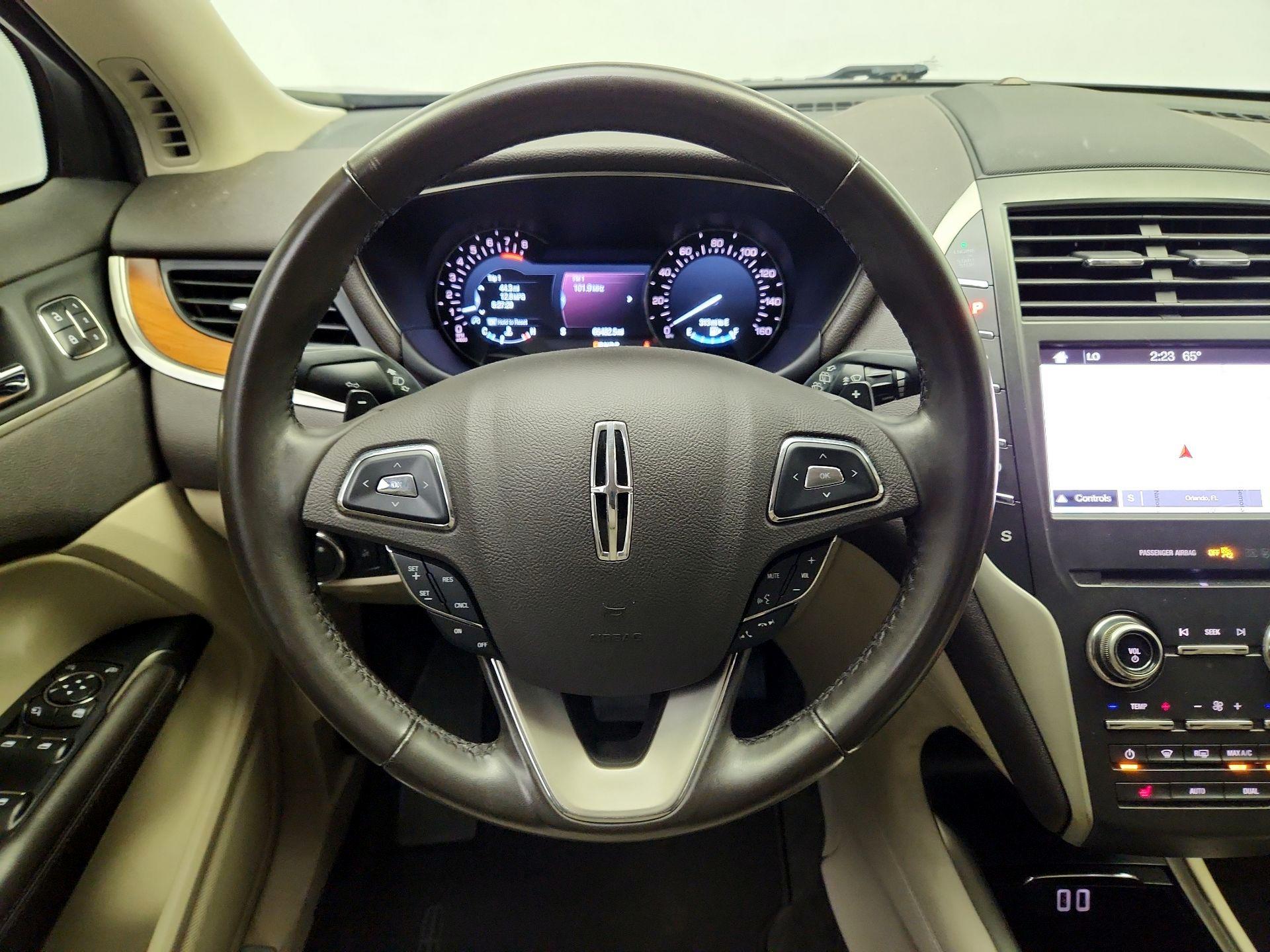 Thumbnail: 2017 Lincoln MKC - 10