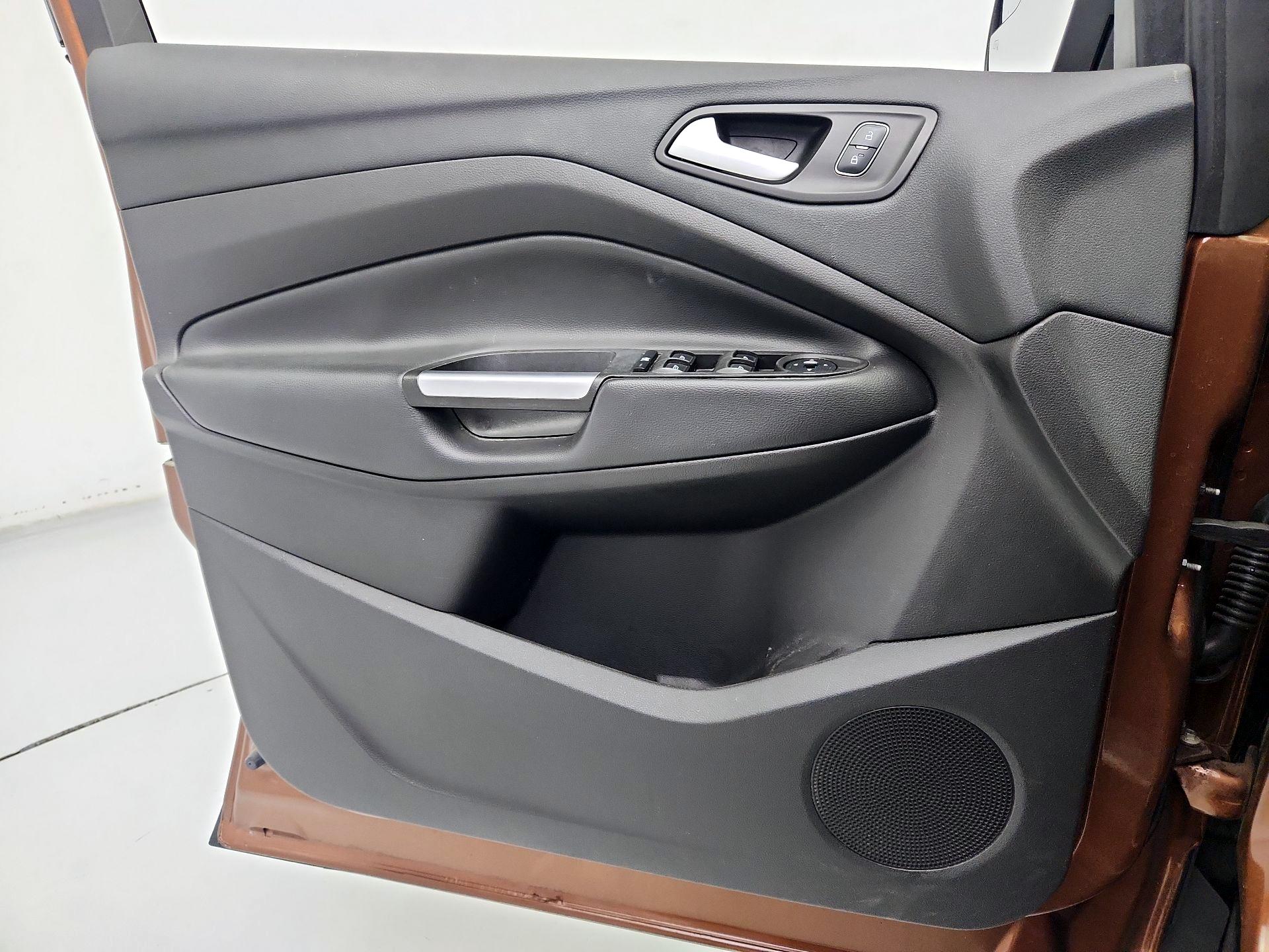 Thumbnail: 2017 Ford Escape - 12