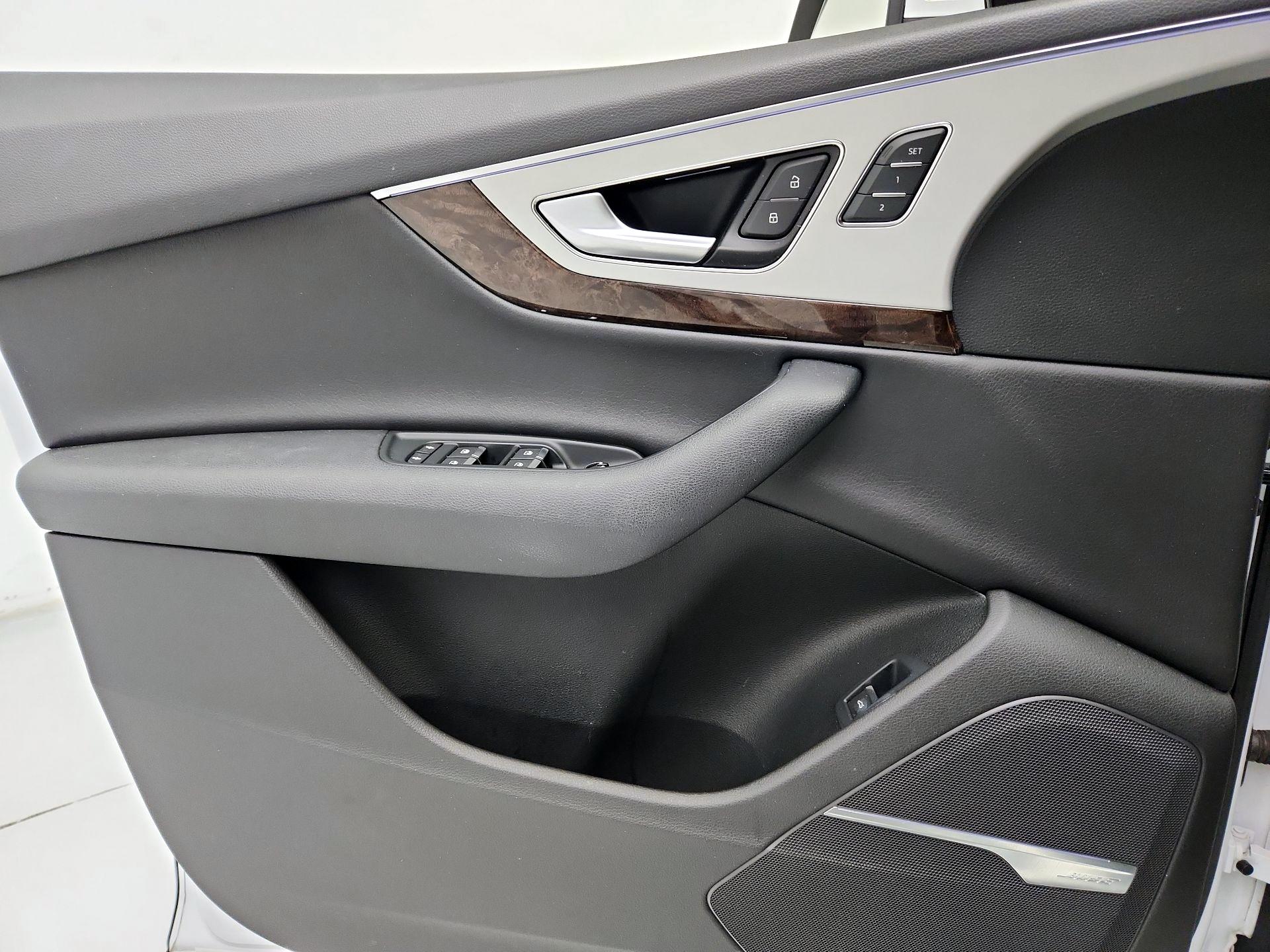 Thumbnail: 2019 Audi Q7 - 12