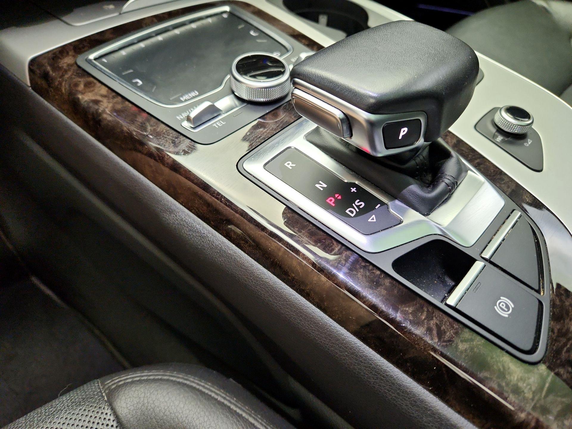 Thumbnail: 2019 Audi Q7 - 18