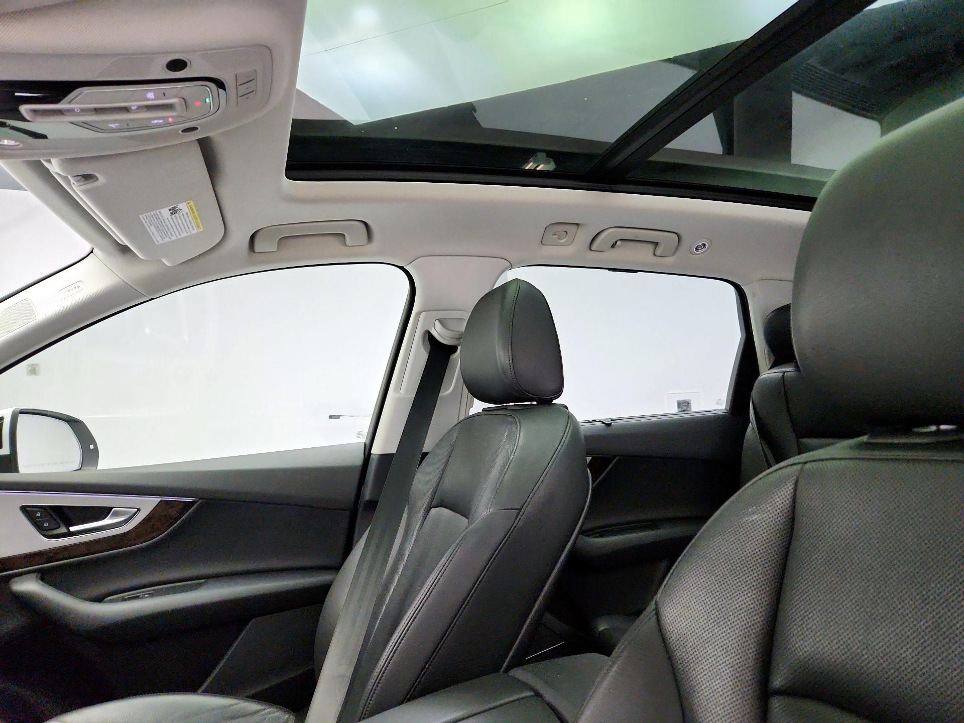 Thumbnail: 2019 Audi Q7 - 20