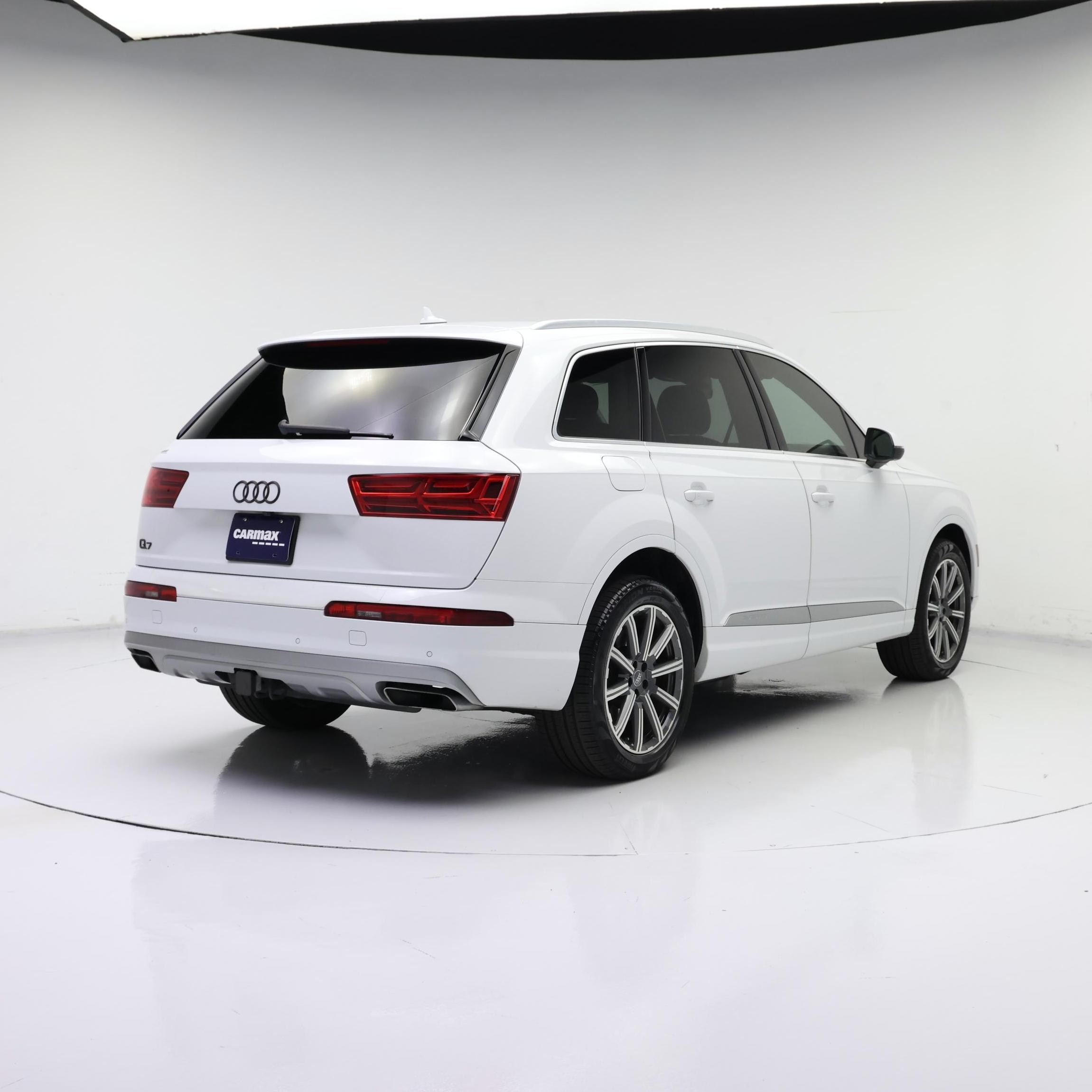 Thumbnail: 2019 Audi Q7 - 8