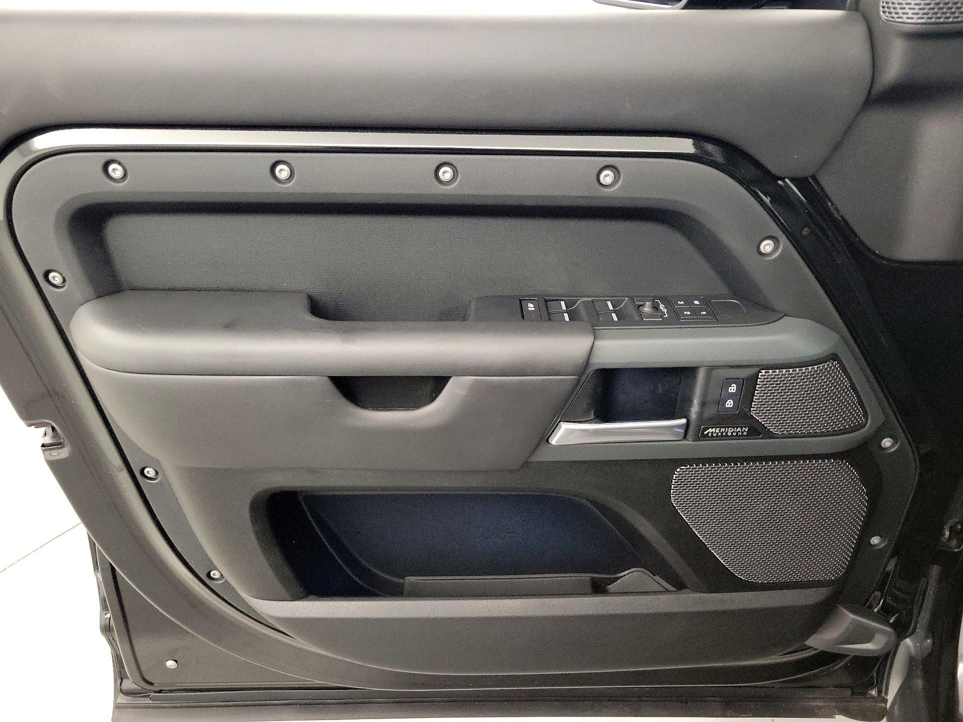 Thumbnail: 2023 Land Rover Defender - 12