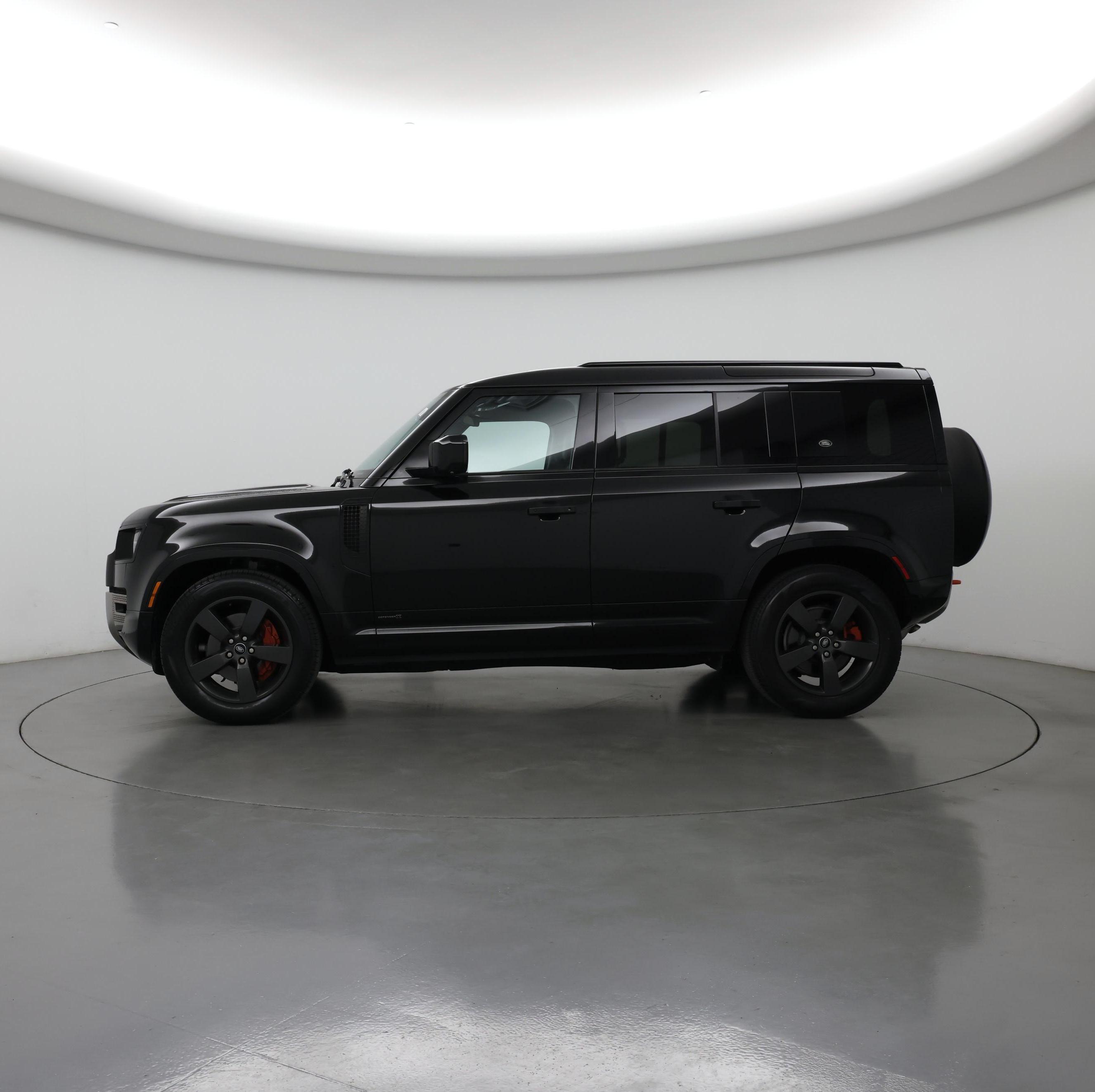 Thumbnail: 2023 Land Rover Defender - 3