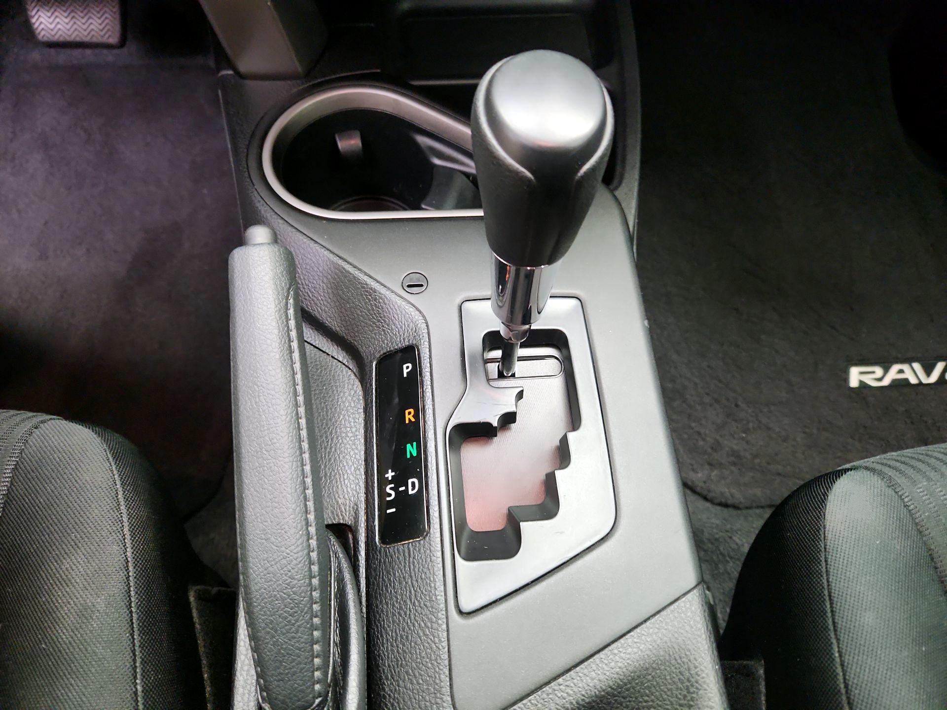 Thumbnail: 2016 Toyota RAV4 - 17