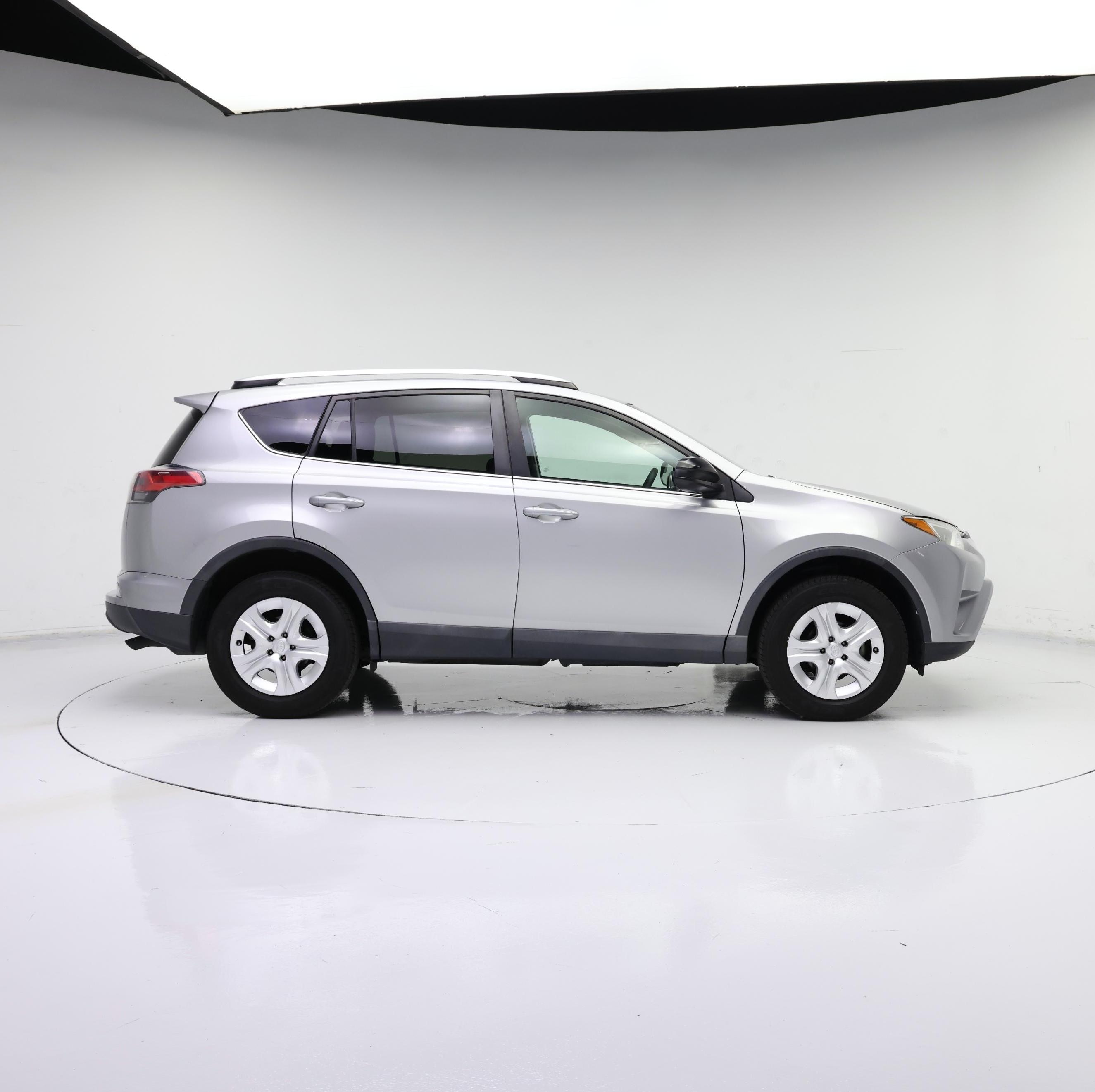 Thumbnail: 2016 Toyota RAV4 - 7