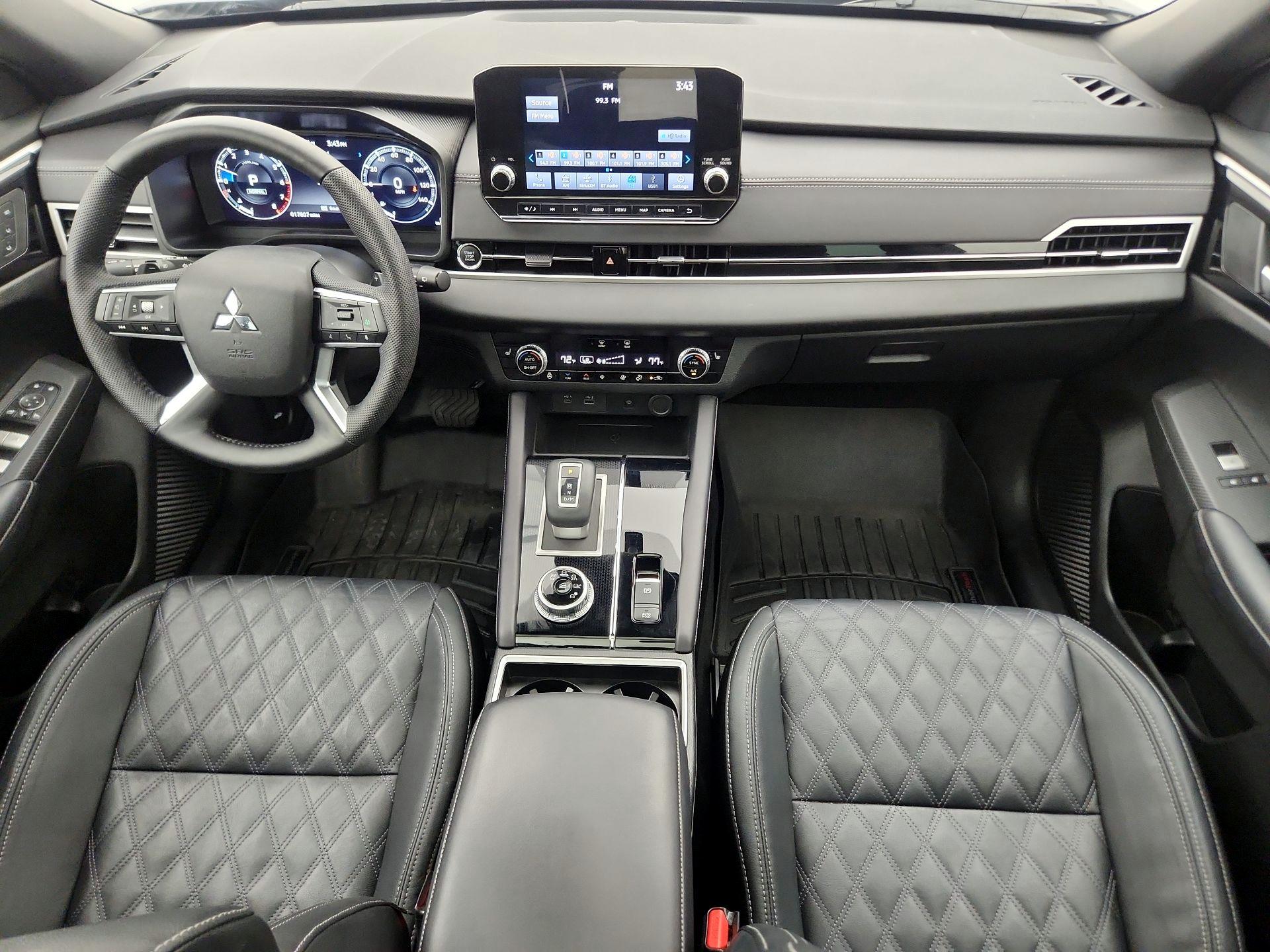 Thumbnail: 2023 Mitsubishi Outlander - 9