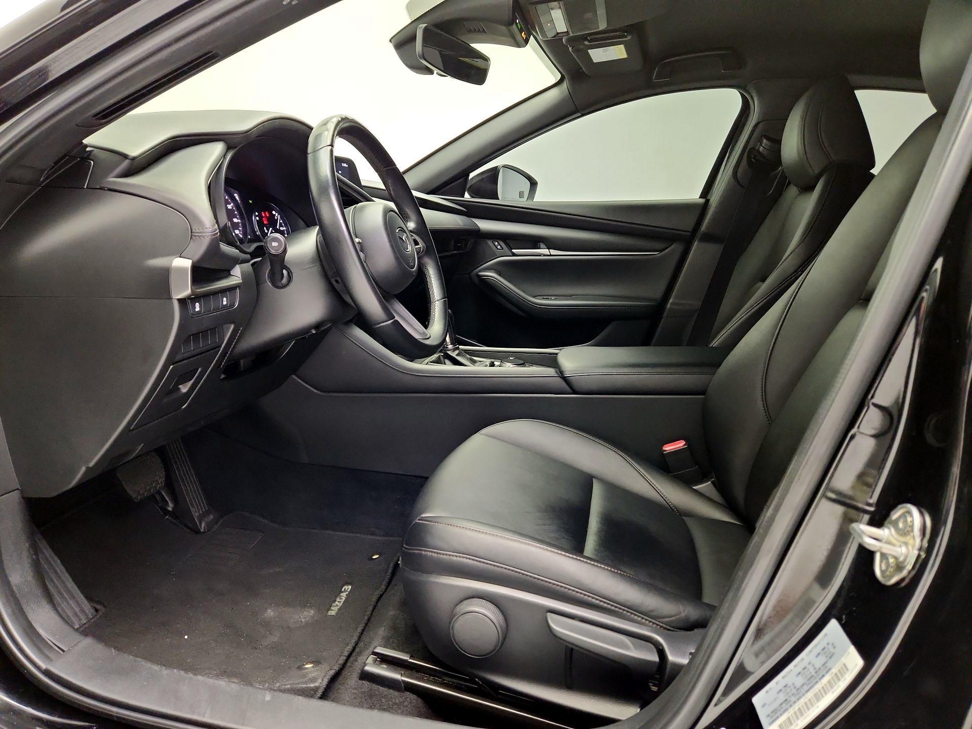 Thumbnail: 2022 Mazda Mazda3 - 11