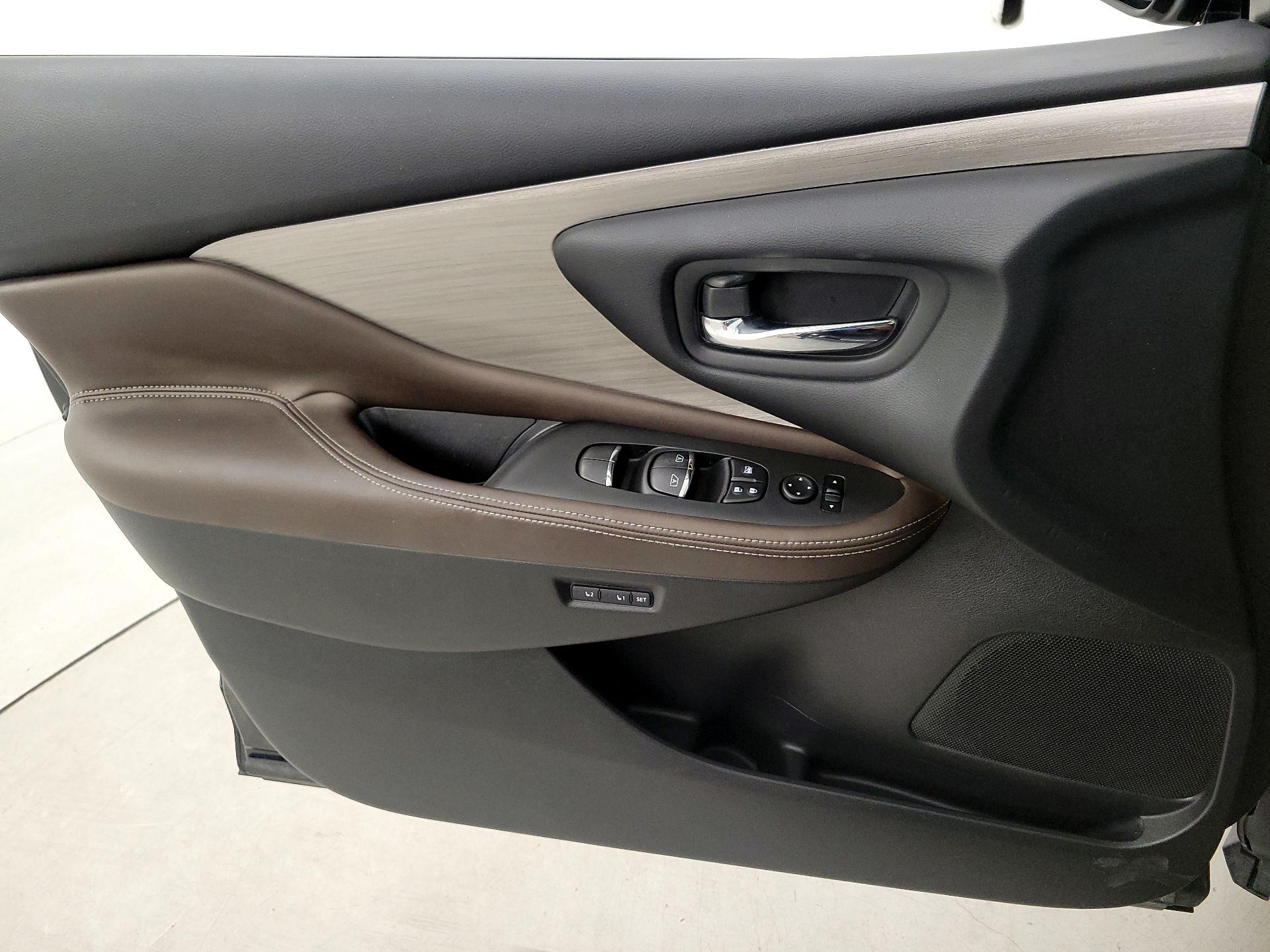 Thumbnail: 2015 Nissan Murano - 12