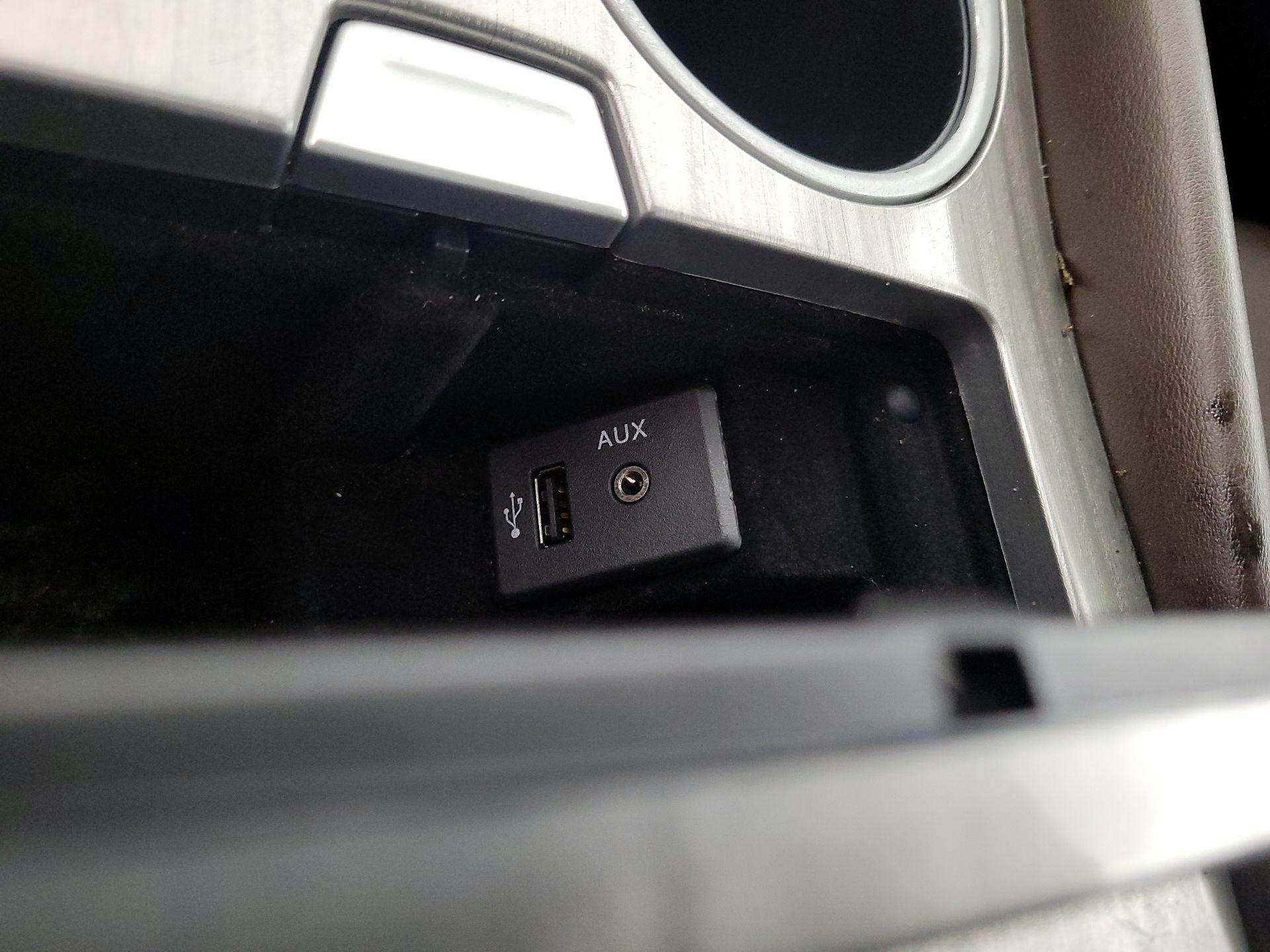 Thumbnail: 2015 Nissan Murano - 19