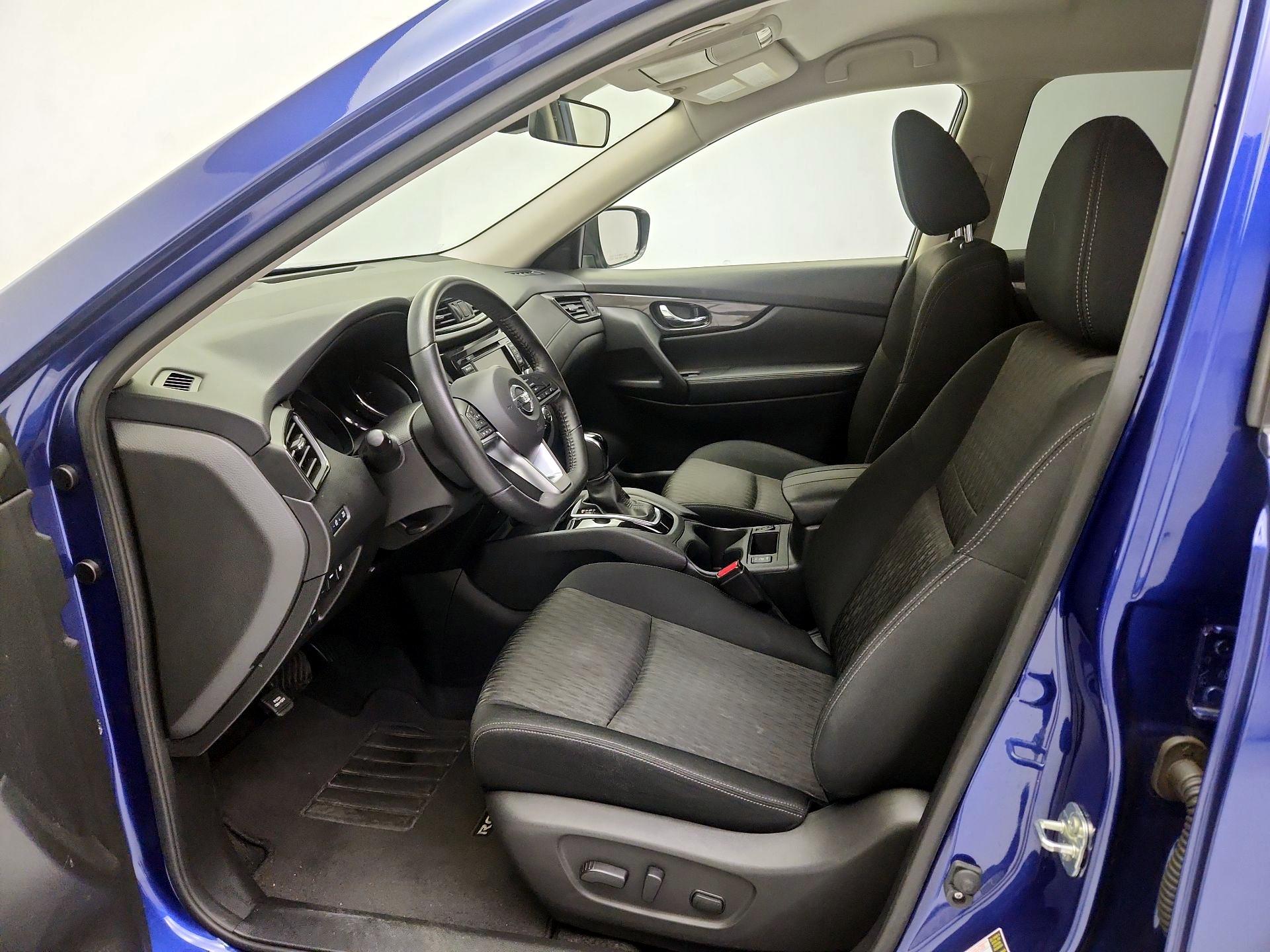 Thumbnail: 2019 Nissan Rogue - 11