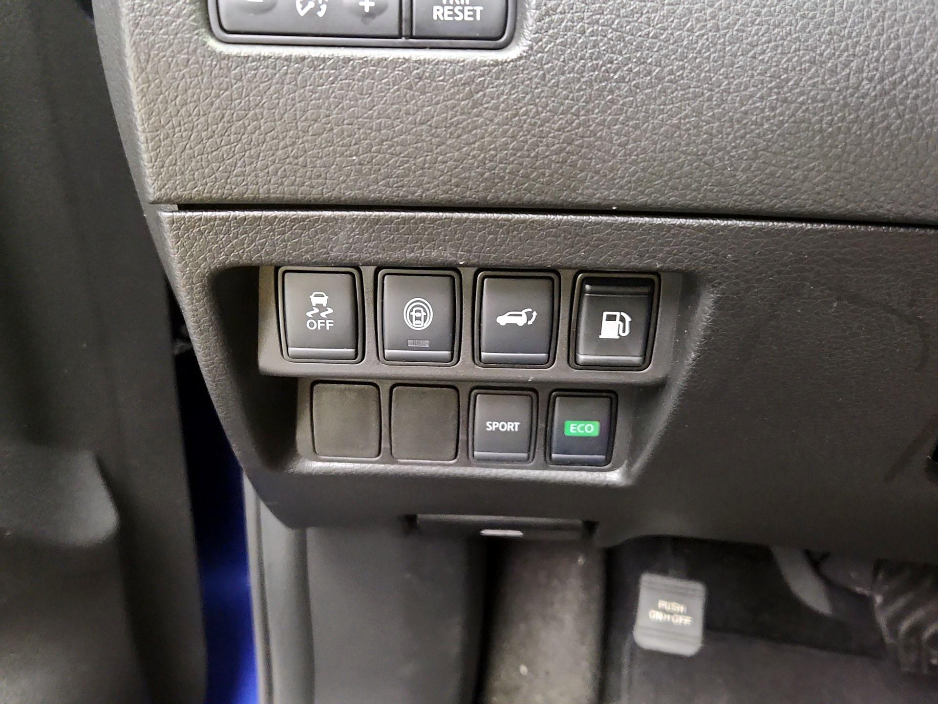 Thumbnail: 2019 Nissan Rogue - 13