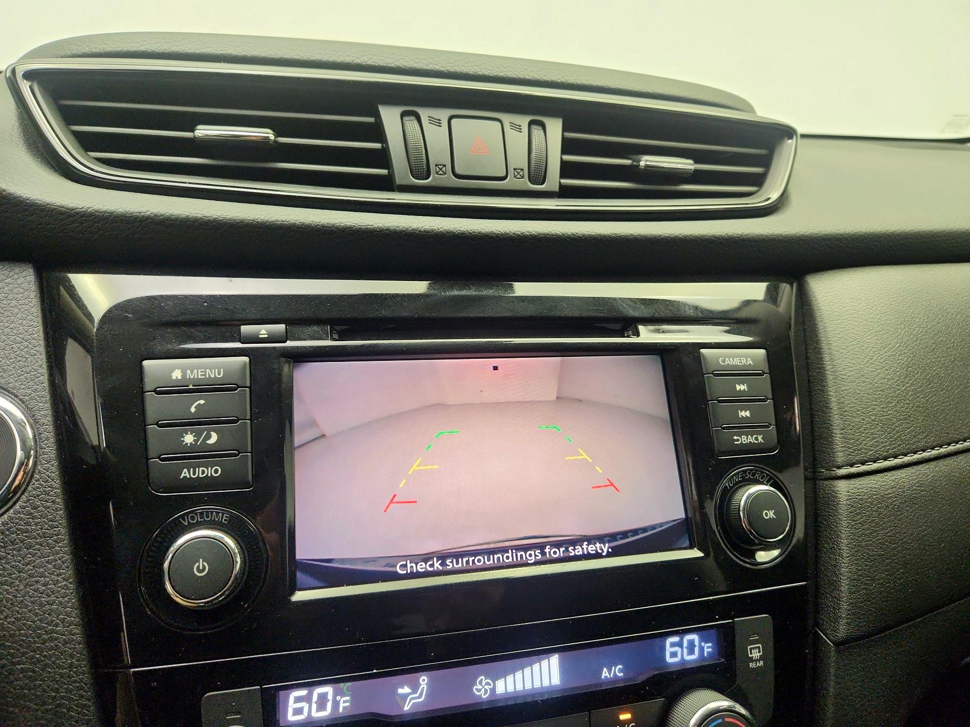 Thumbnail: 2019 Nissan Rogue - 14