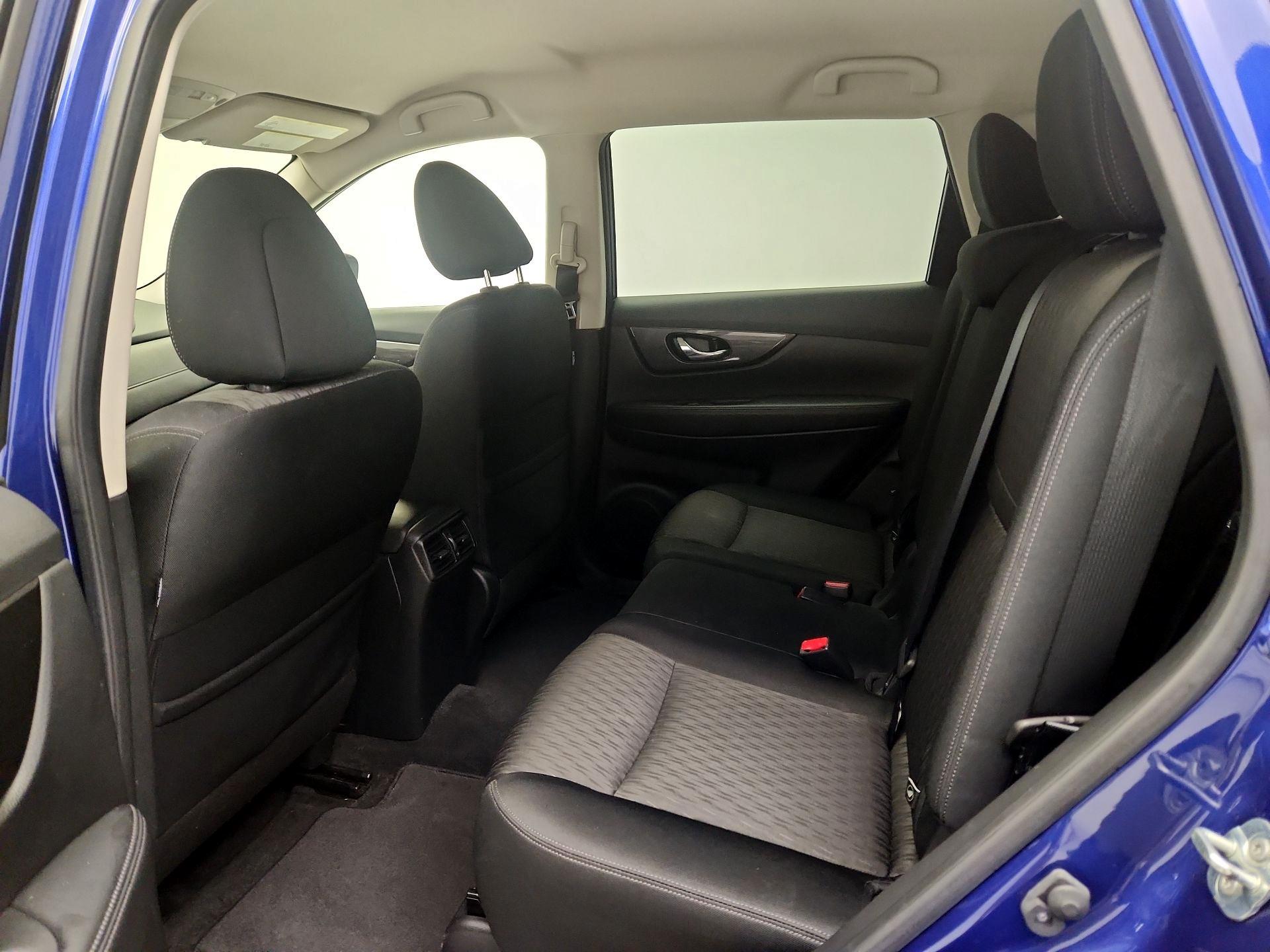 Thumbnail: 2019 Nissan Rogue - 19