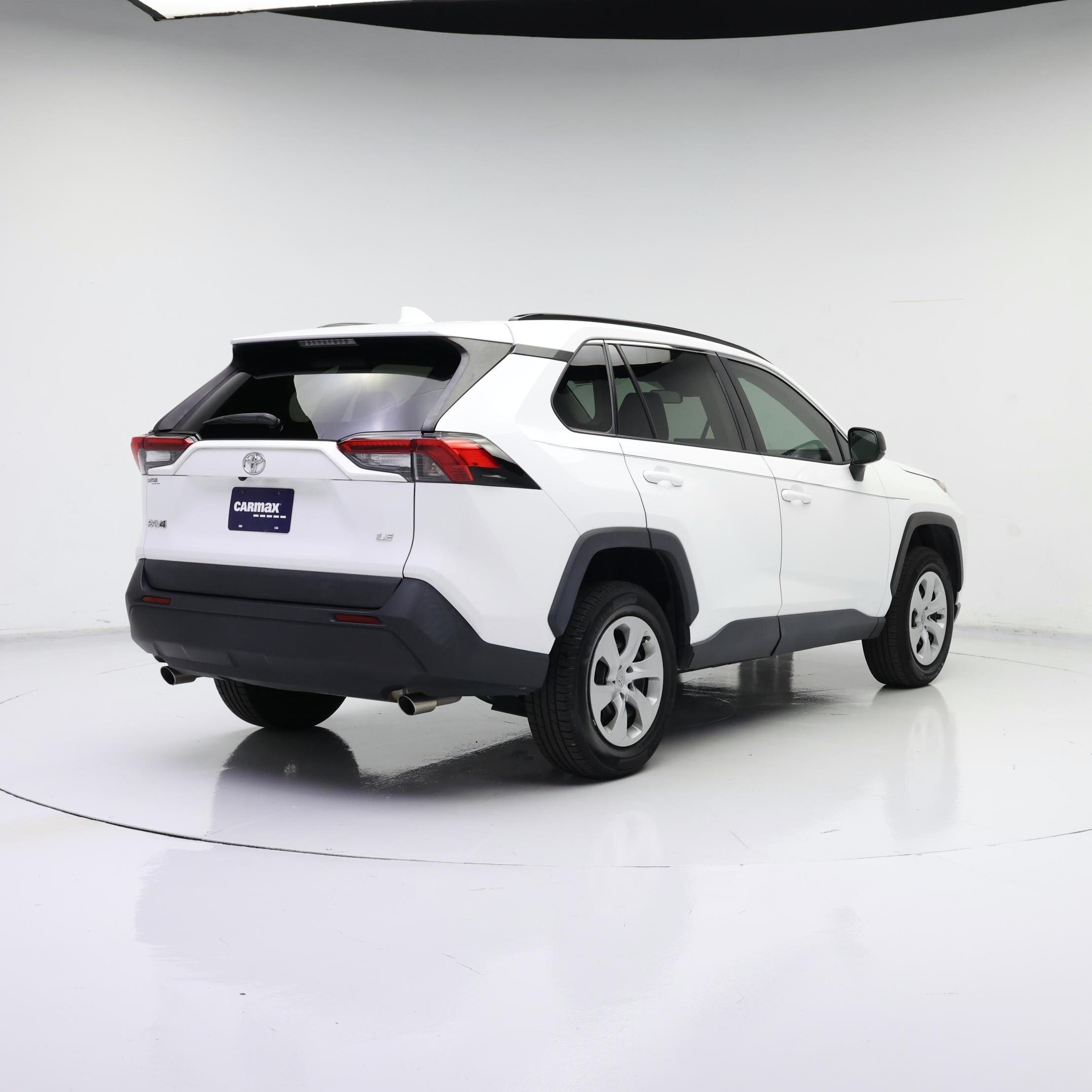 Thumbnail: 2019 Toyota RAV4 - 8