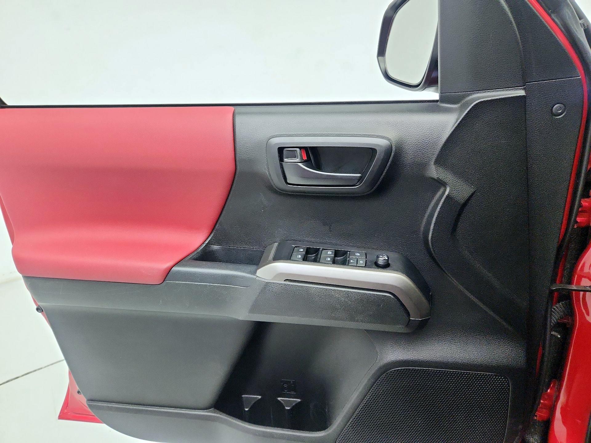 Thumbnail: 2023 Toyota Tacoma - 12