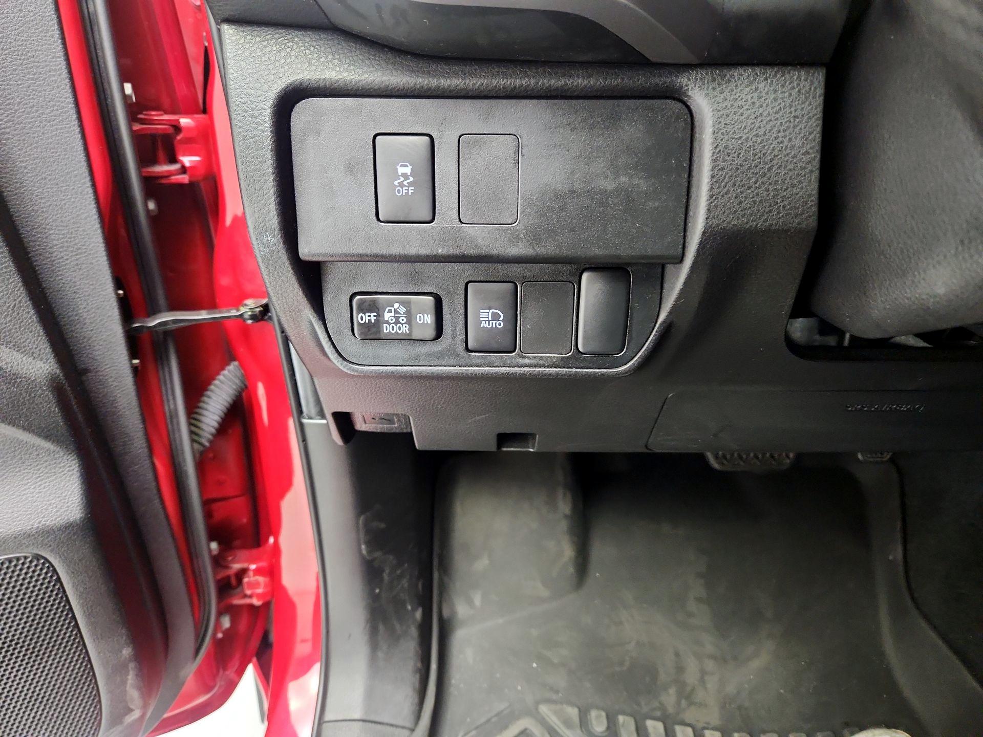 Thumbnail: 2023 Toyota Tacoma - 13