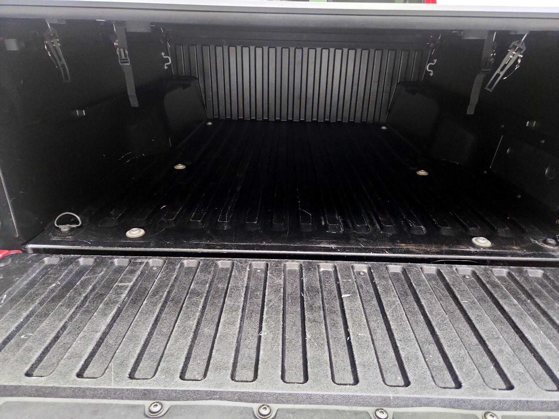 Thumbnail: 2023 Toyota Tacoma - 20