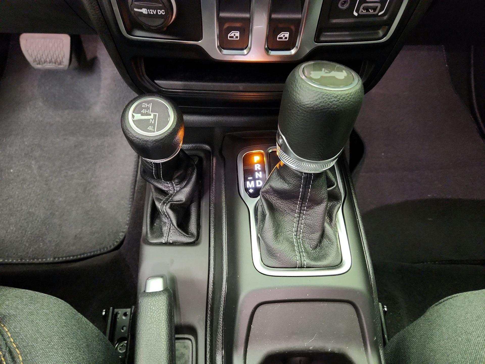 Thumbnail: 2025 Jeep Wrangler - 17