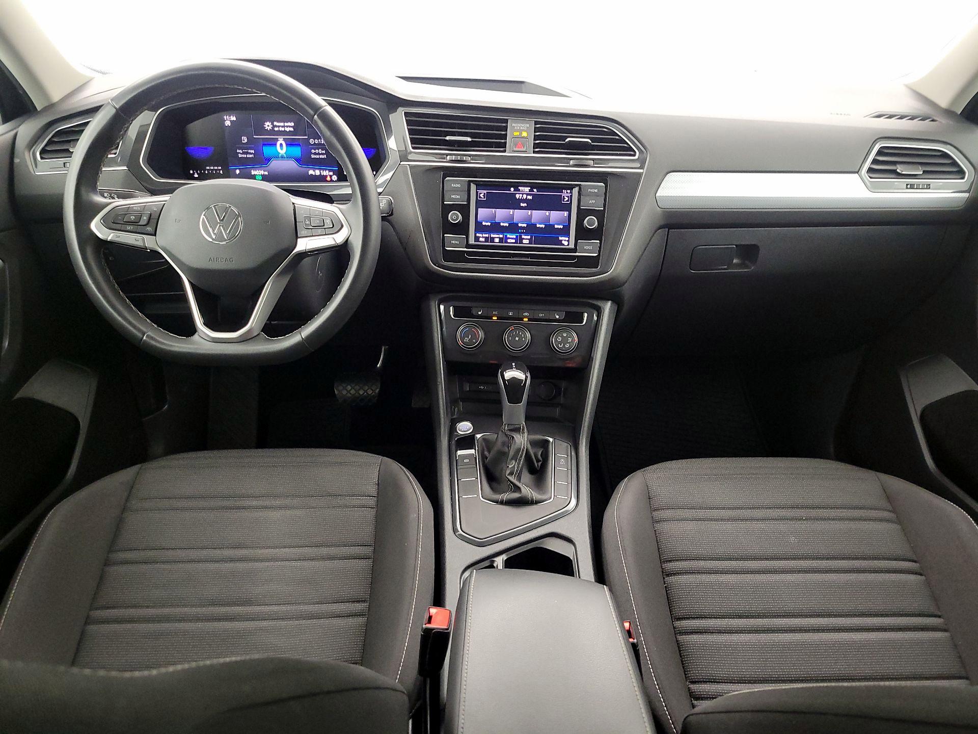 Thumbnail: 2023 Volkswagen Tiguan - 9