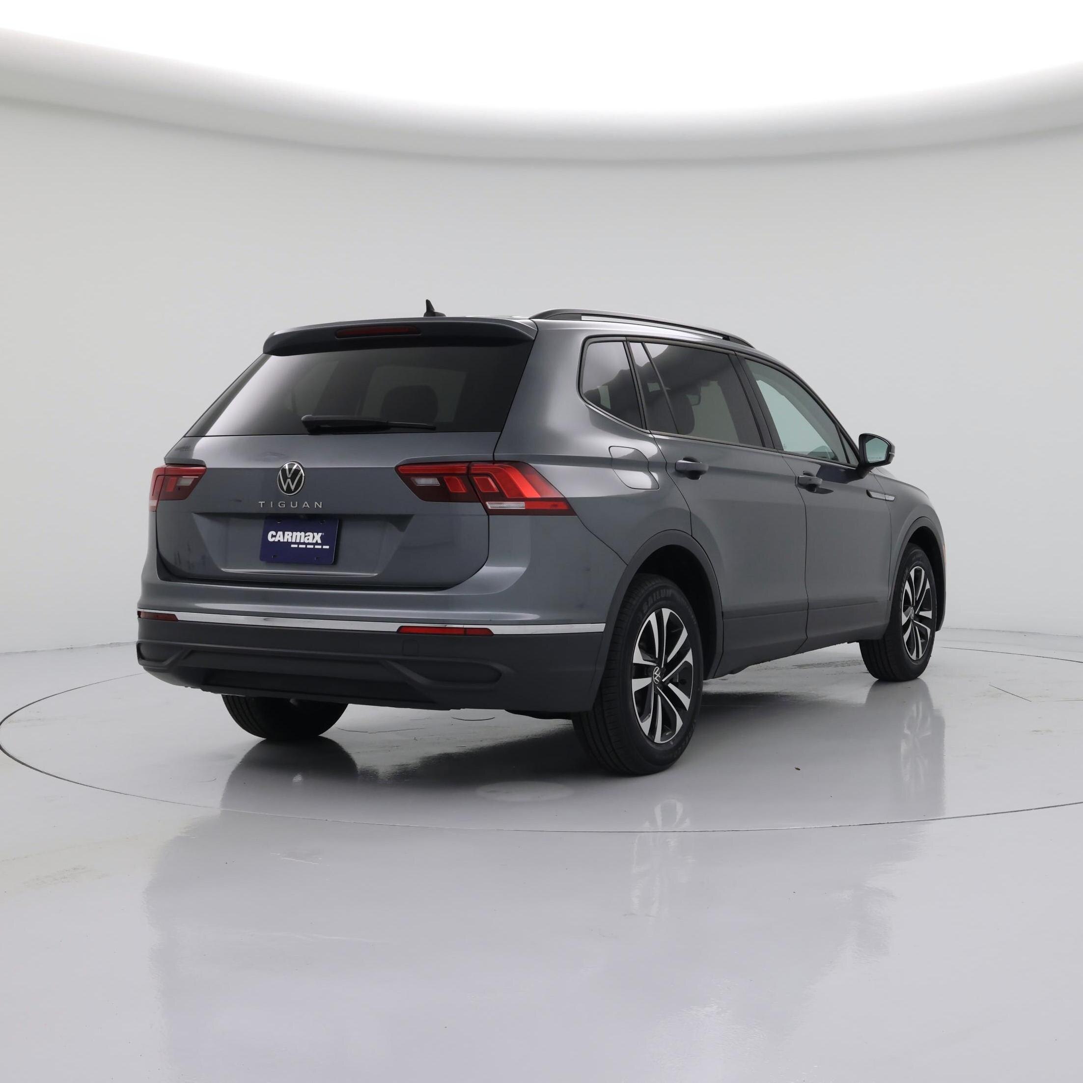 Thumbnail: 2023 Volkswagen Tiguan - 8