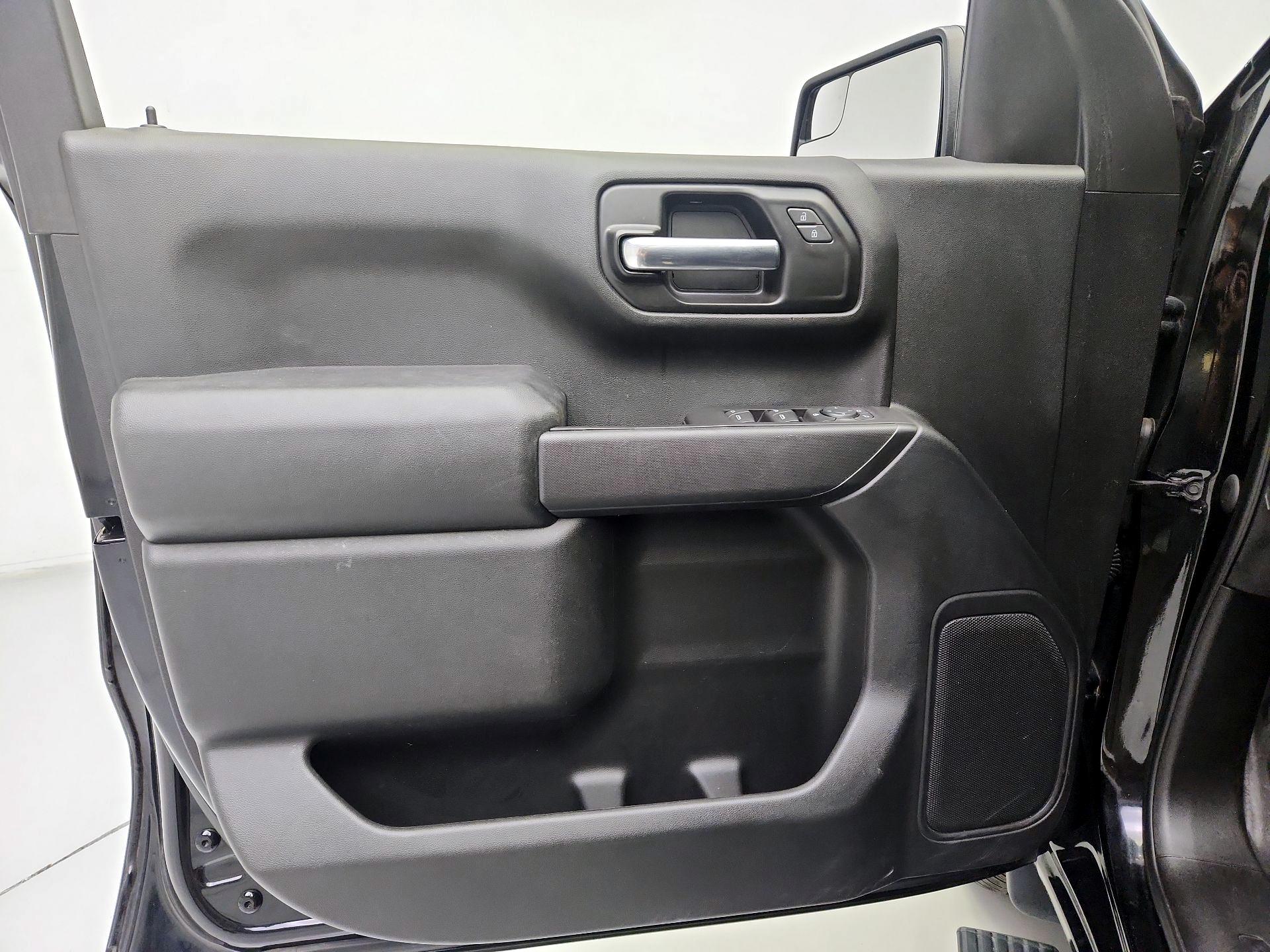 Thumbnail: 2020 Chevrolet Silverado 1500 - 12