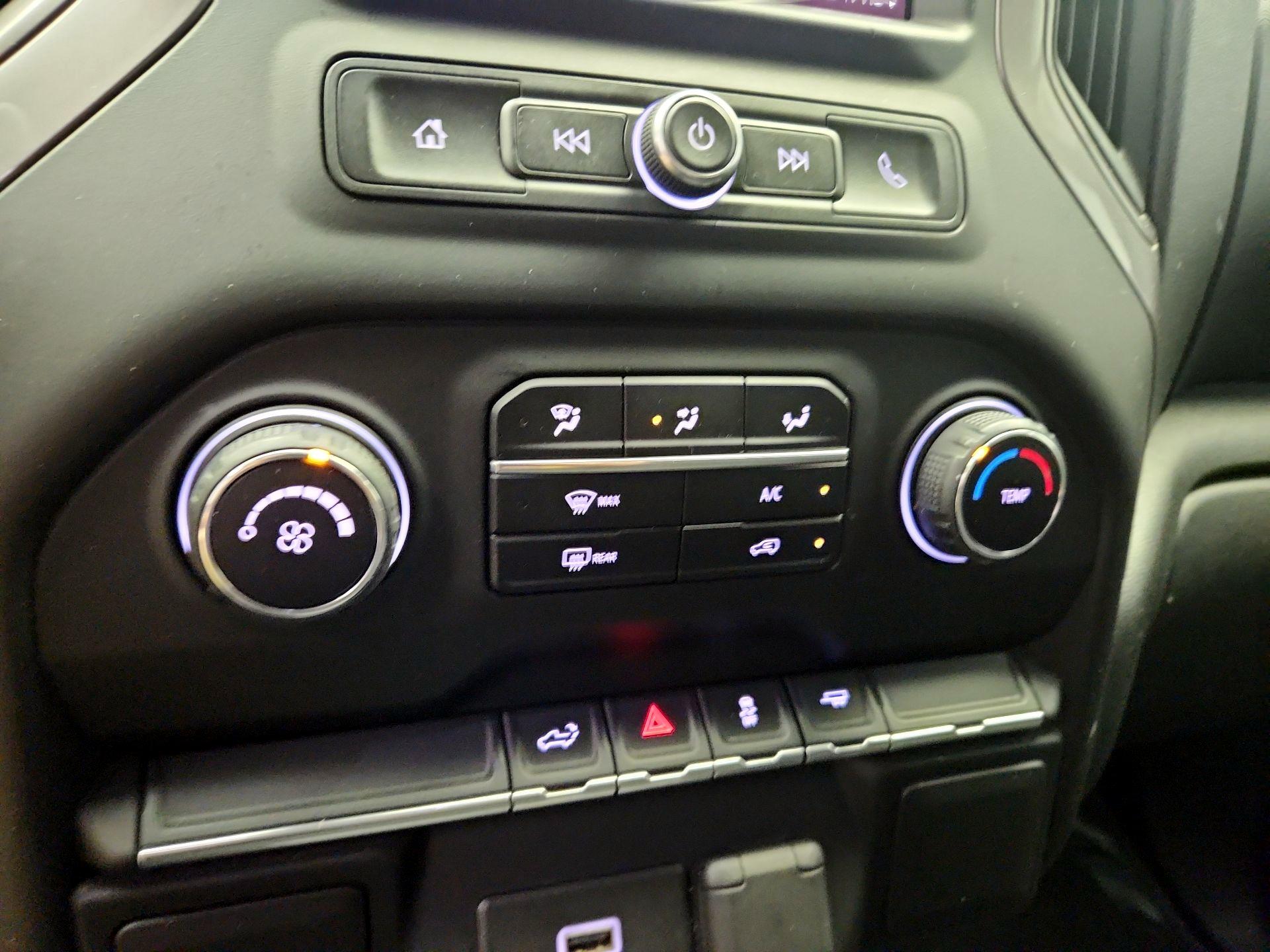 Thumbnail: 2020 Chevrolet Silverado 1500 - 16