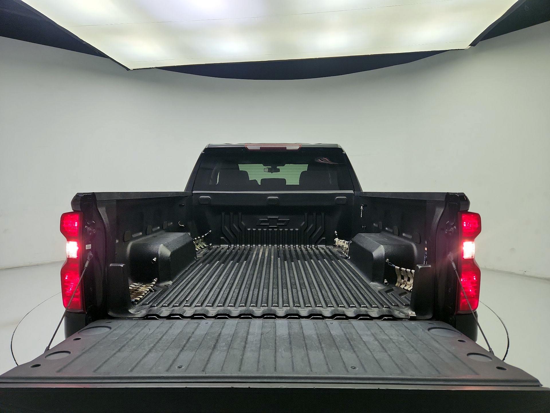 Thumbnail: 2020 Chevrolet Silverado 1500 - 20