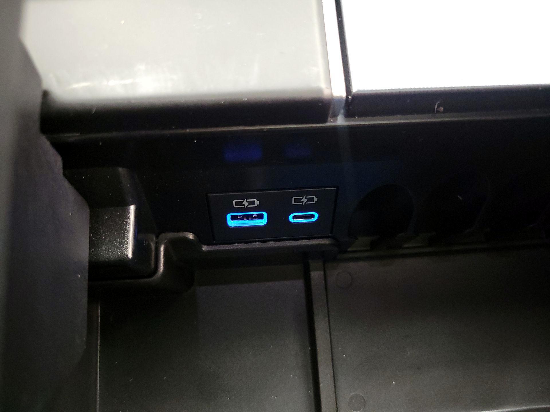 Thumbnail: 2023 Toyota Tundra - 18