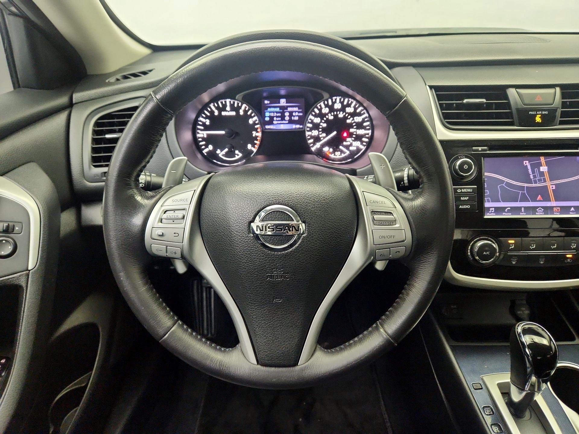 Thumbnail: 2018 Nissan Altima - 10