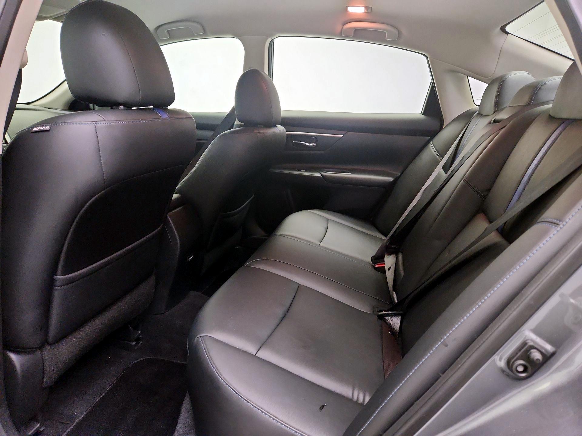 Thumbnail: 2018 Nissan Altima - 20