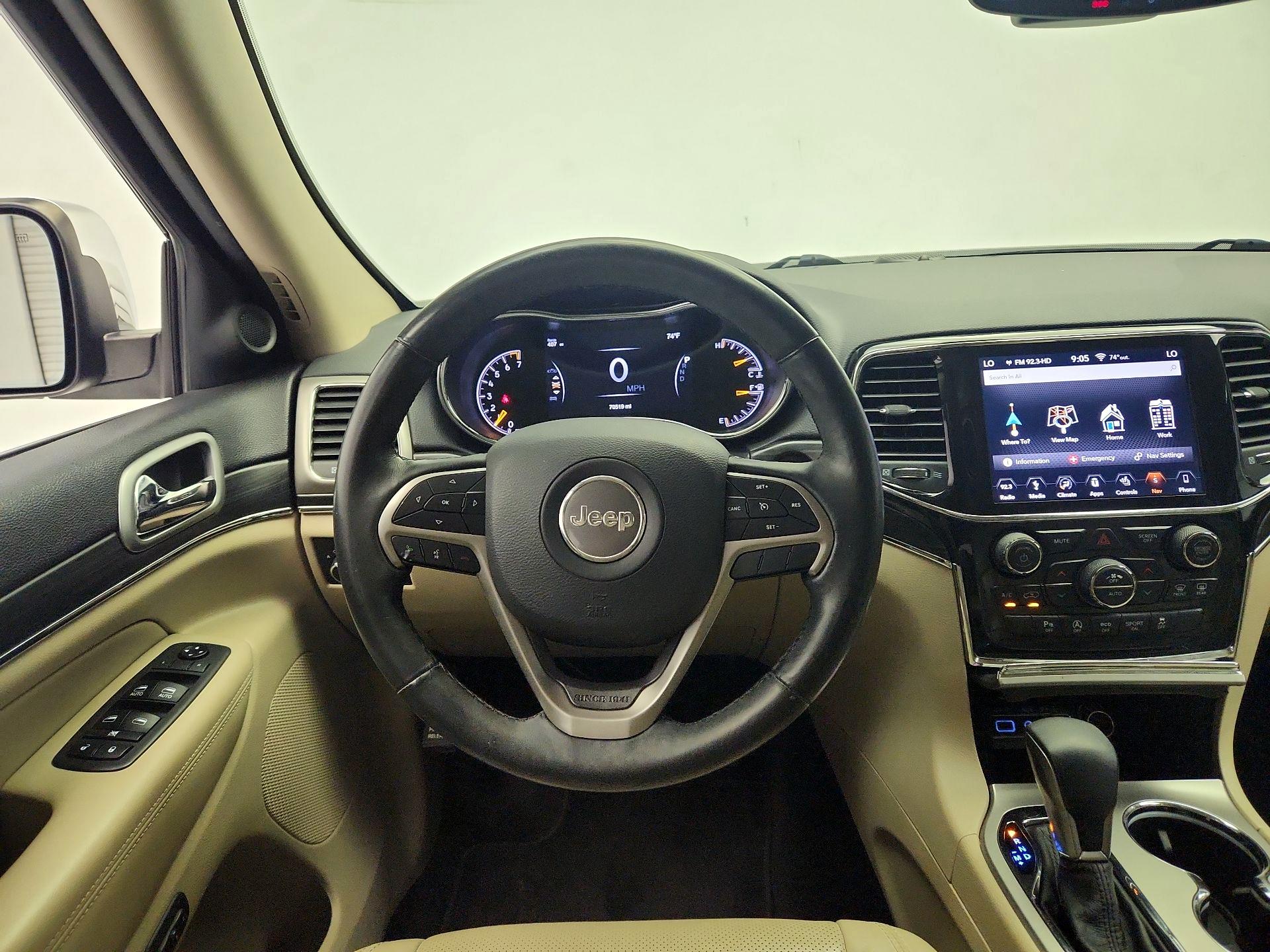 Thumbnail: 2019 Jeep Grand Cherokee - 10