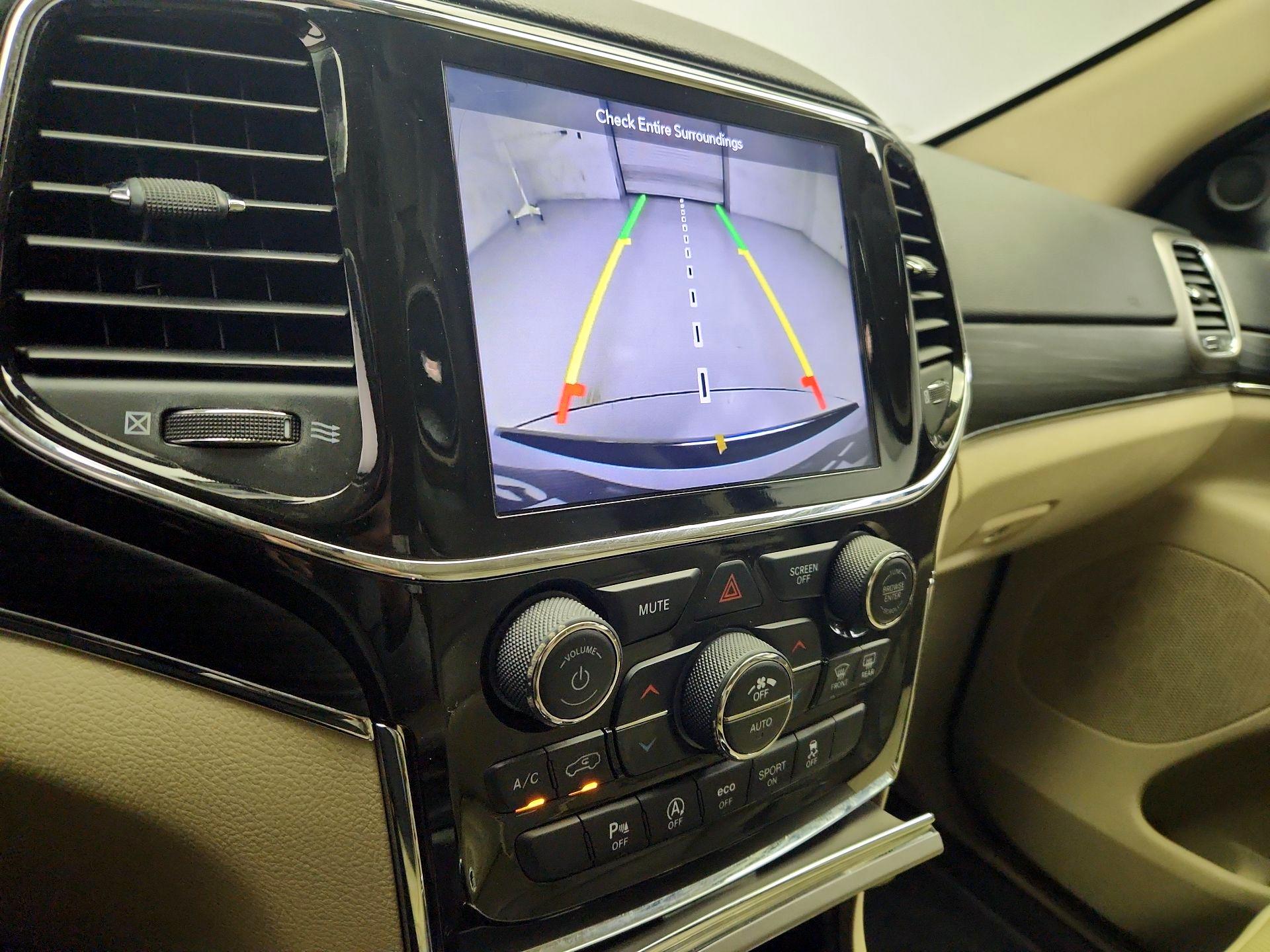 Thumbnail: 2019 Jeep Grand Cherokee - 15