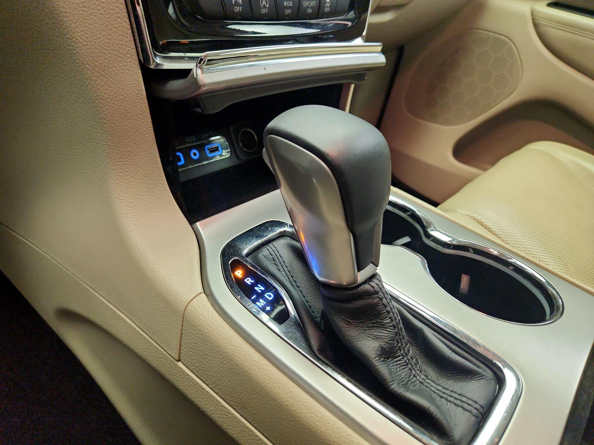 Thumbnail: 2019 Jeep Grand Cherokee - 18