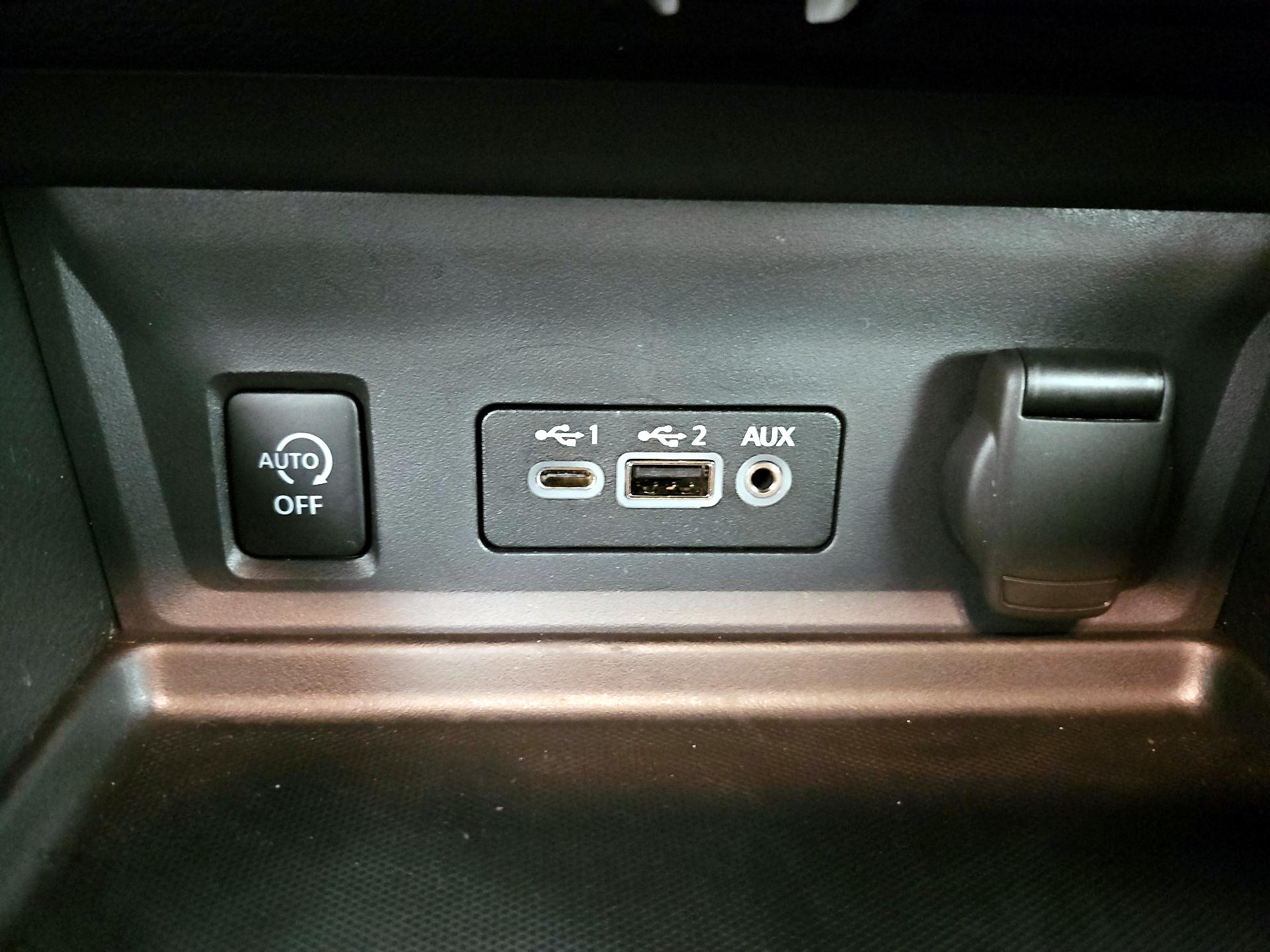 Thumbnail: 2024 Nissan Sentra - 18