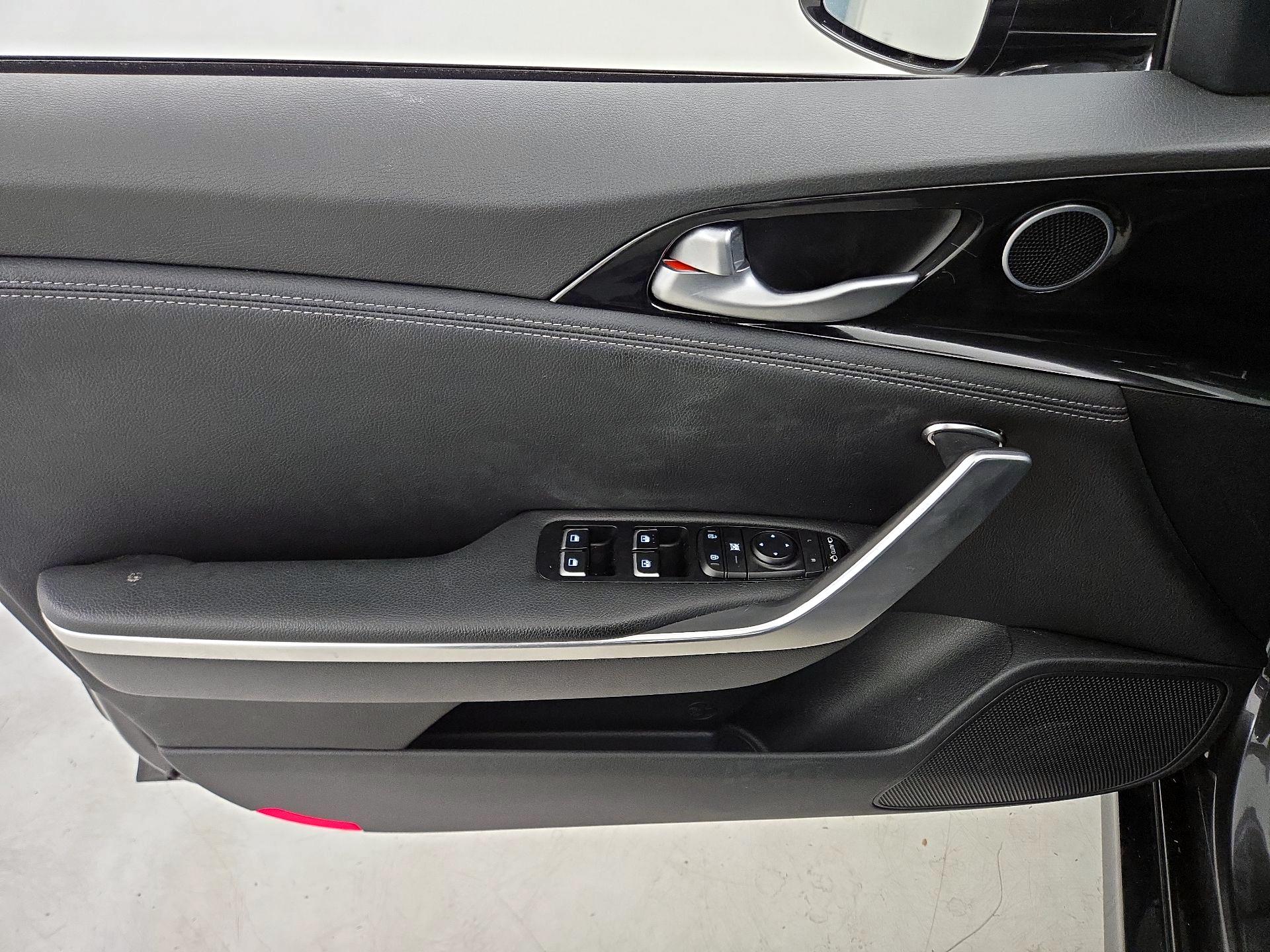 Thumbnail: 2021 Kia Stinger - 12