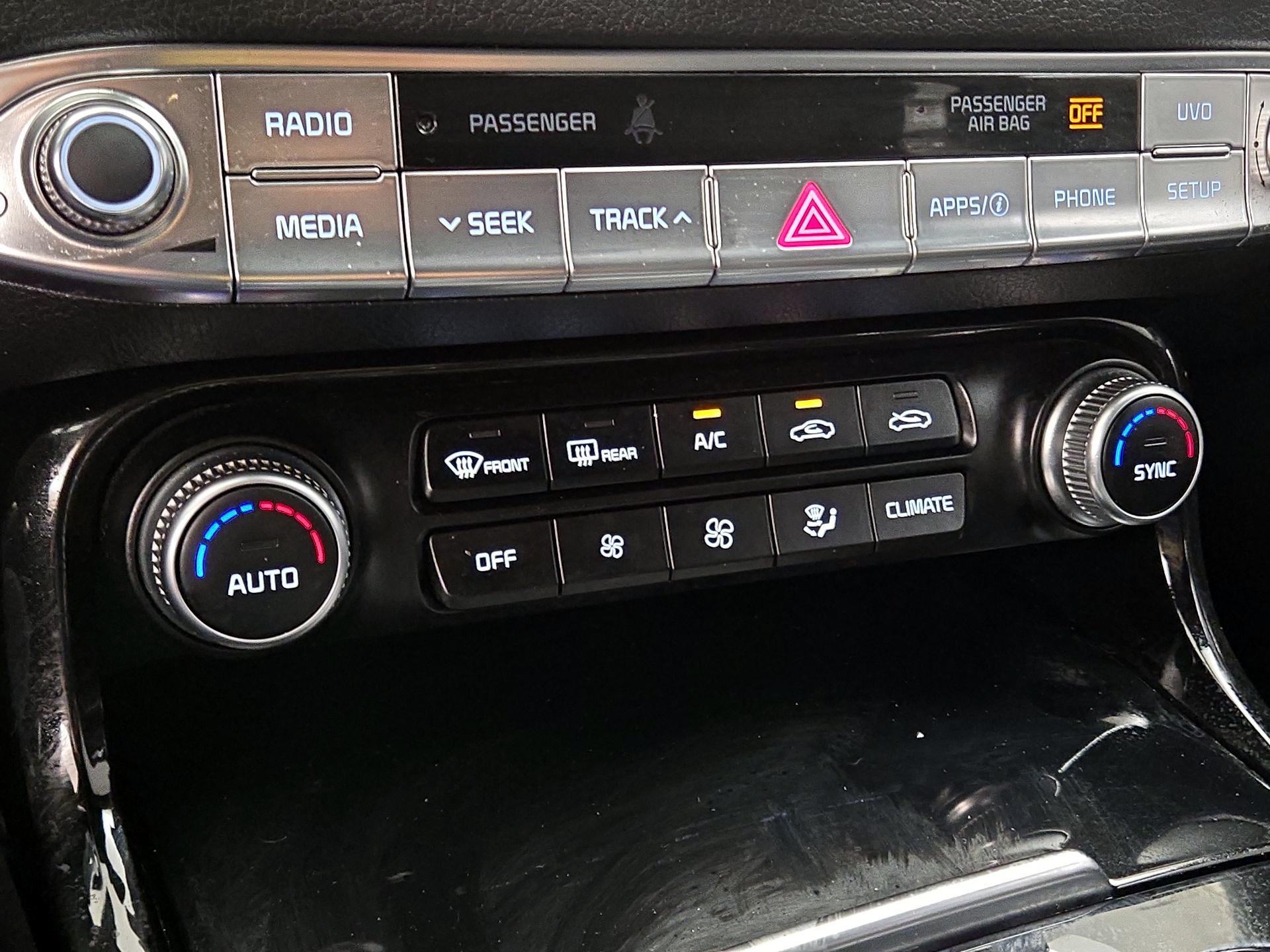 Thumbnail: 2021 Kia Stinger - 16