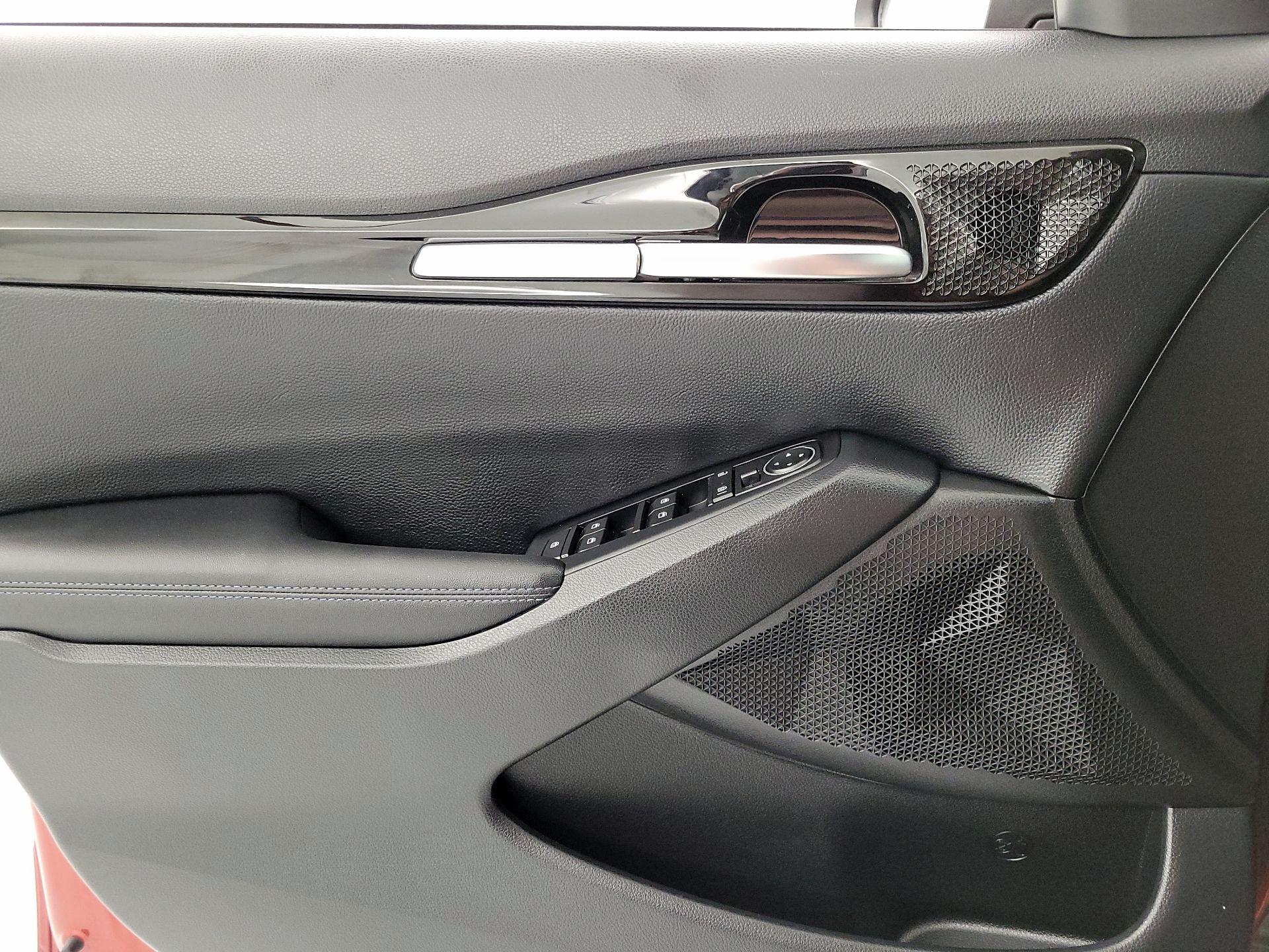 Thumbnail: 2023 Kia Seltos - 12