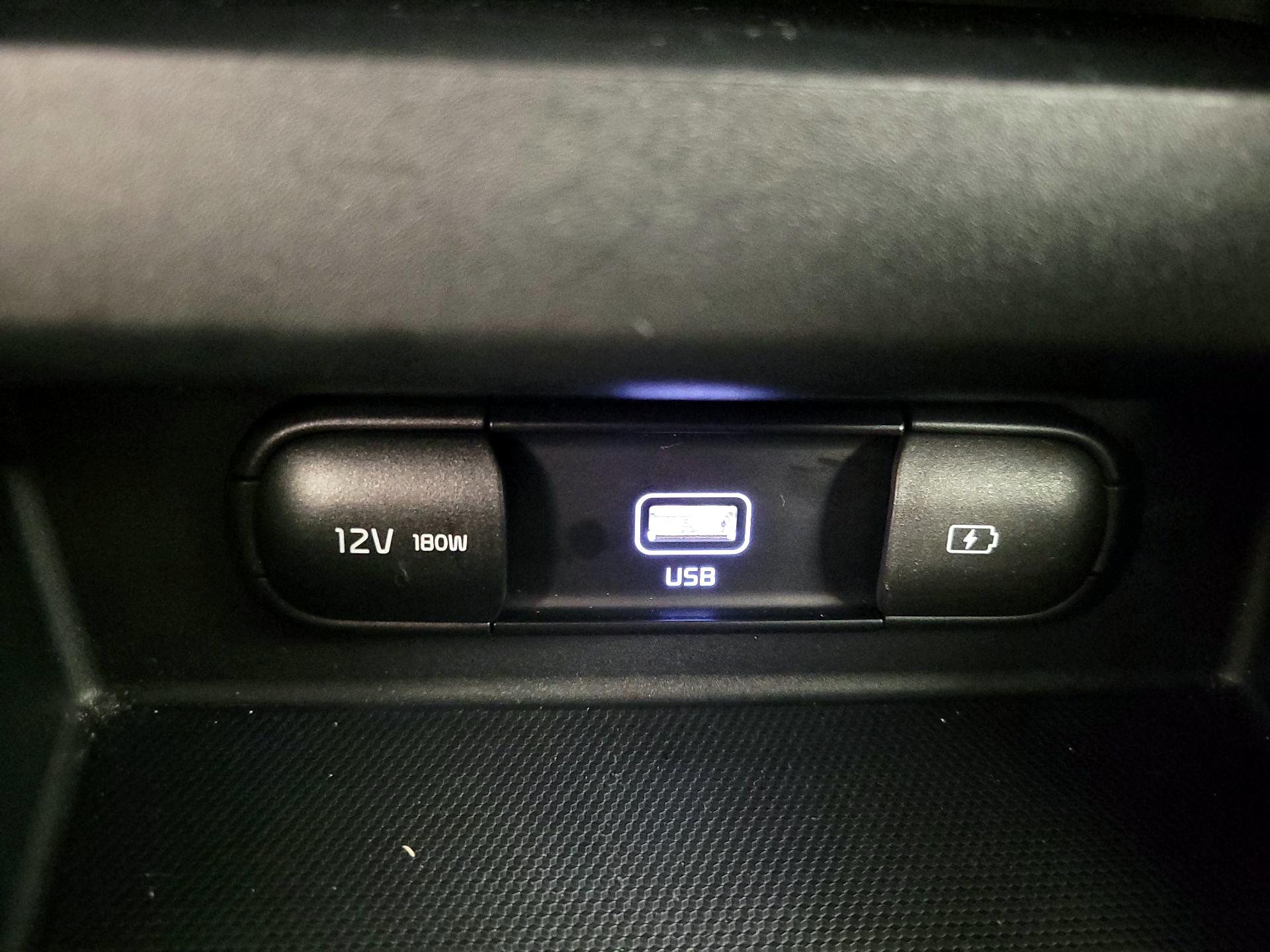 Thumbnail: 2023 Kia Seltos - 18