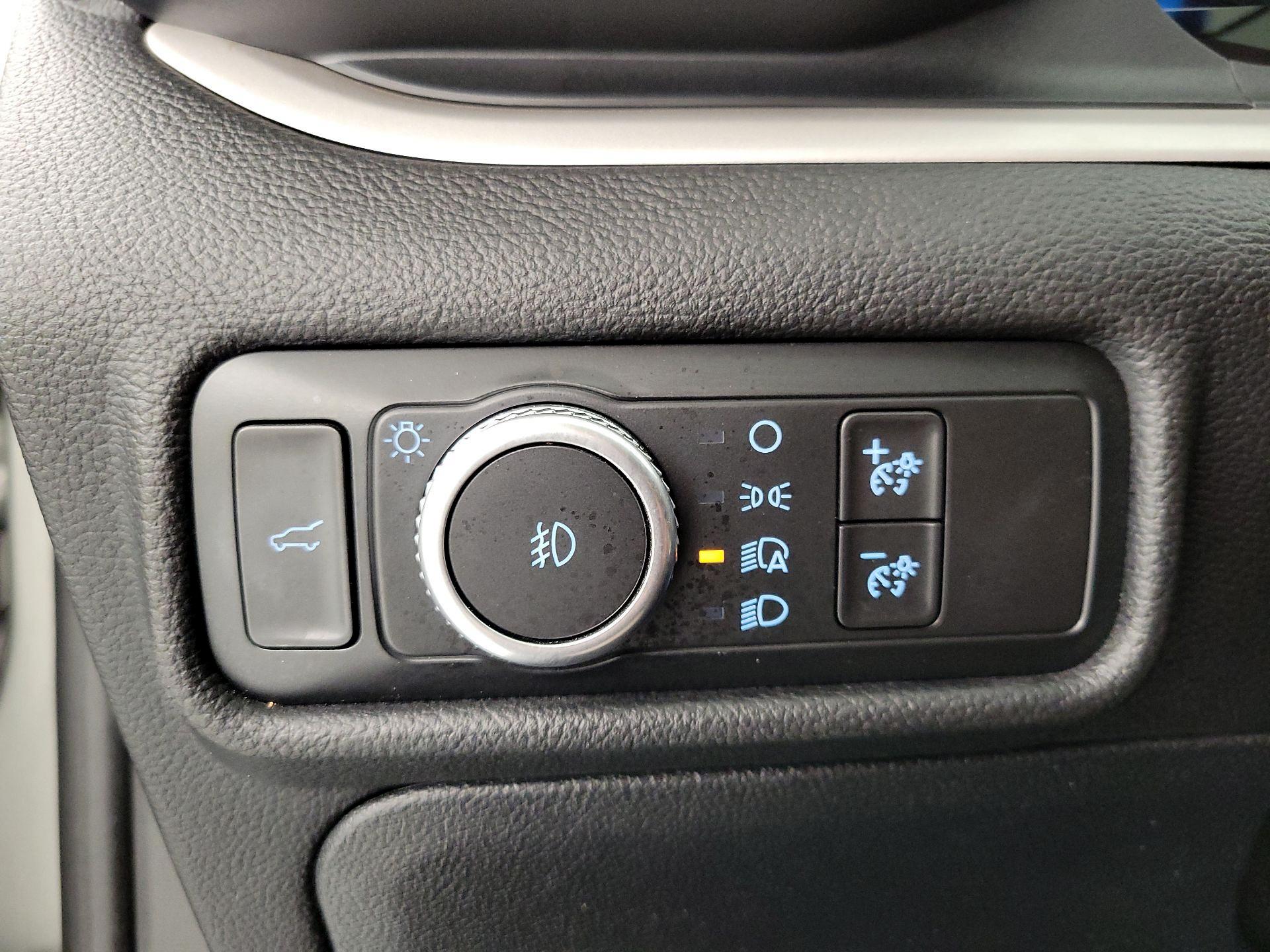 Thumbnail: 2020 Ford Explorer - 13