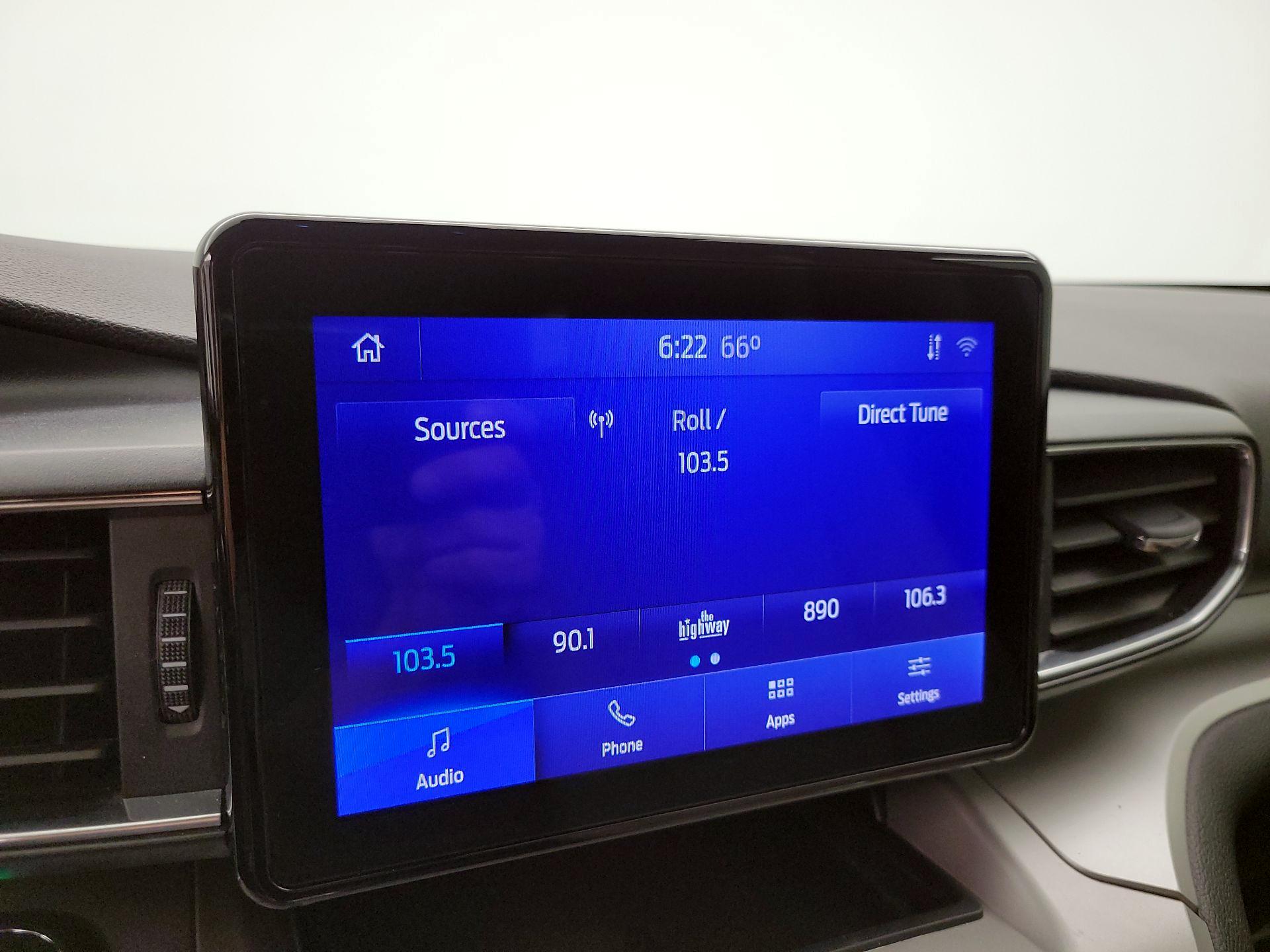 Thumbnail: 2020 Ford Explorer - 15