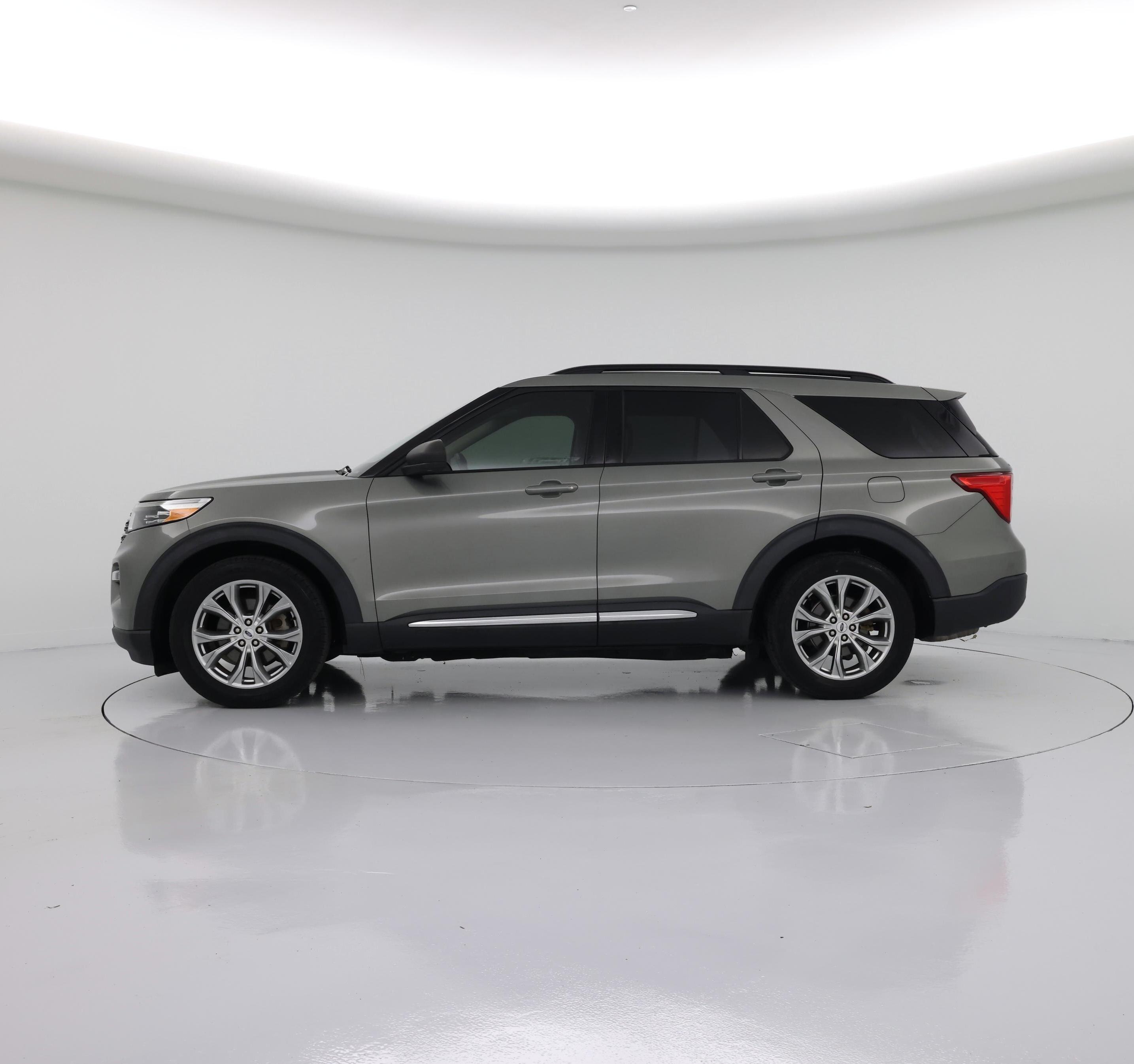 Thumbnail: 2020 Ford Explorer - 3