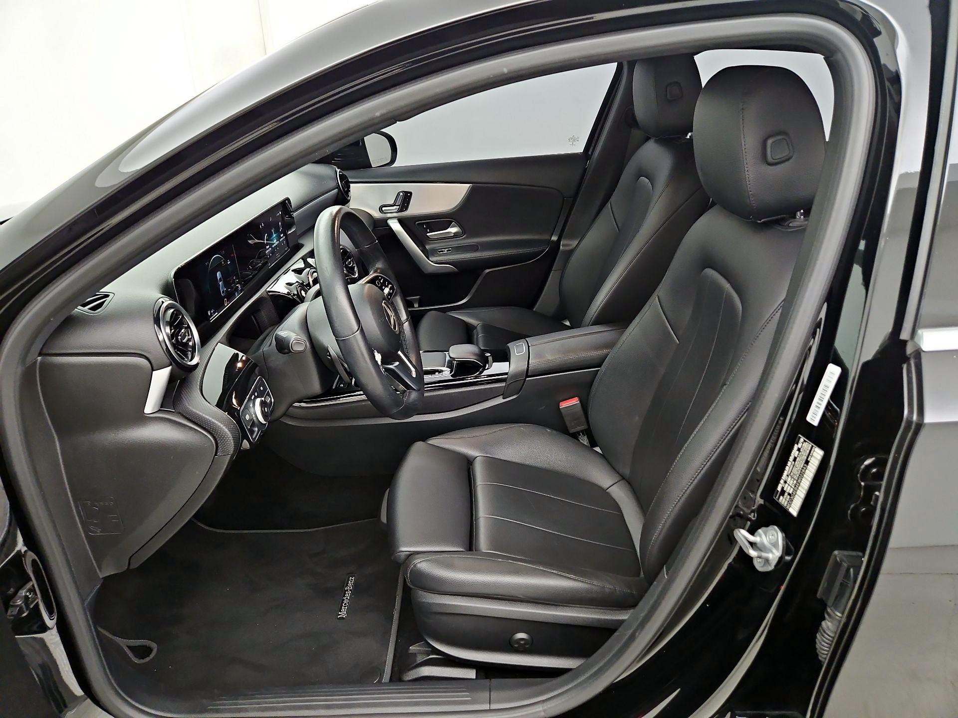 Thumbnail: 2019 Mercedes-Benz A-Class - 11