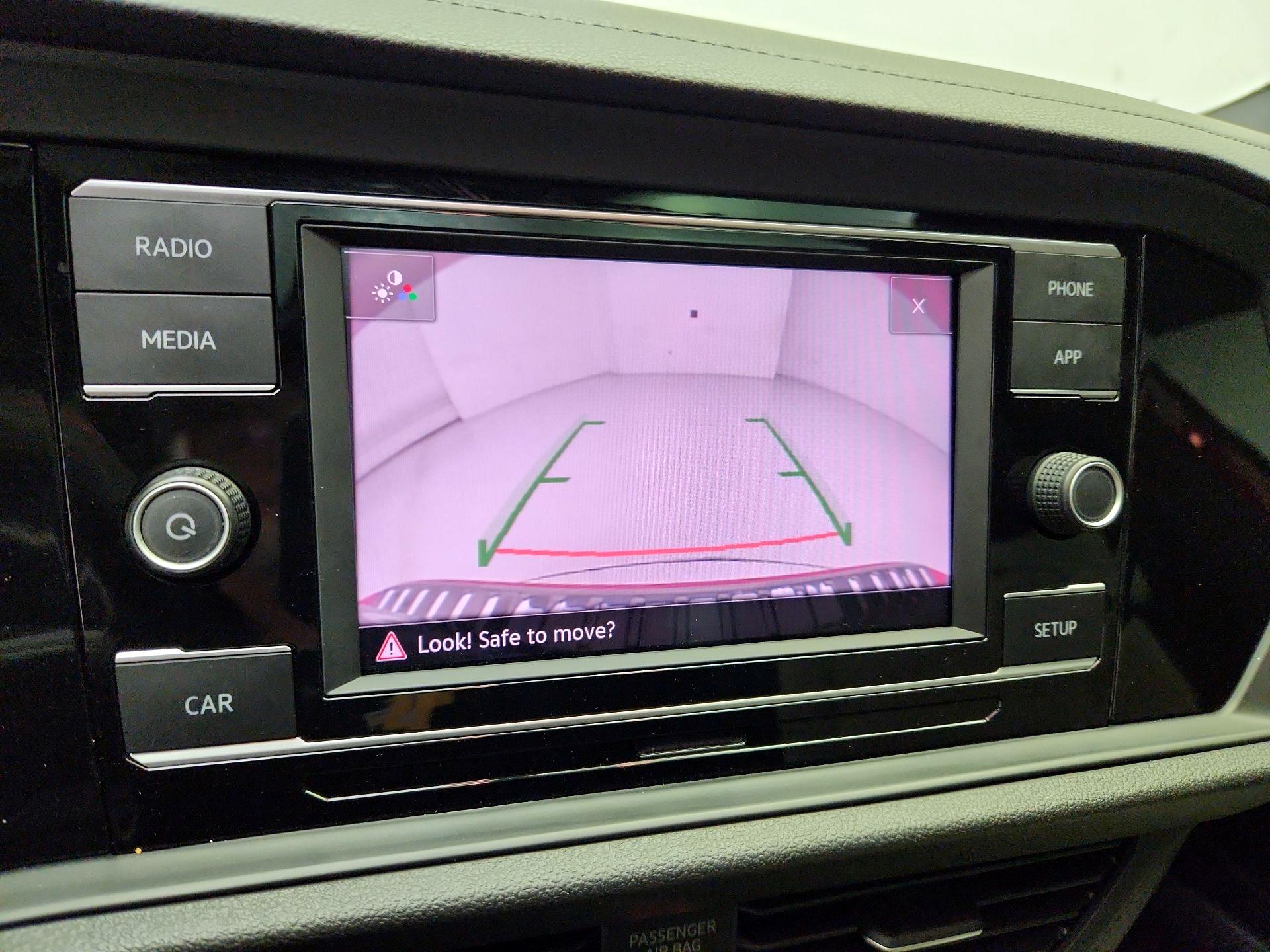 Thumbnail: 2019 Volkswagen Jetta - 14