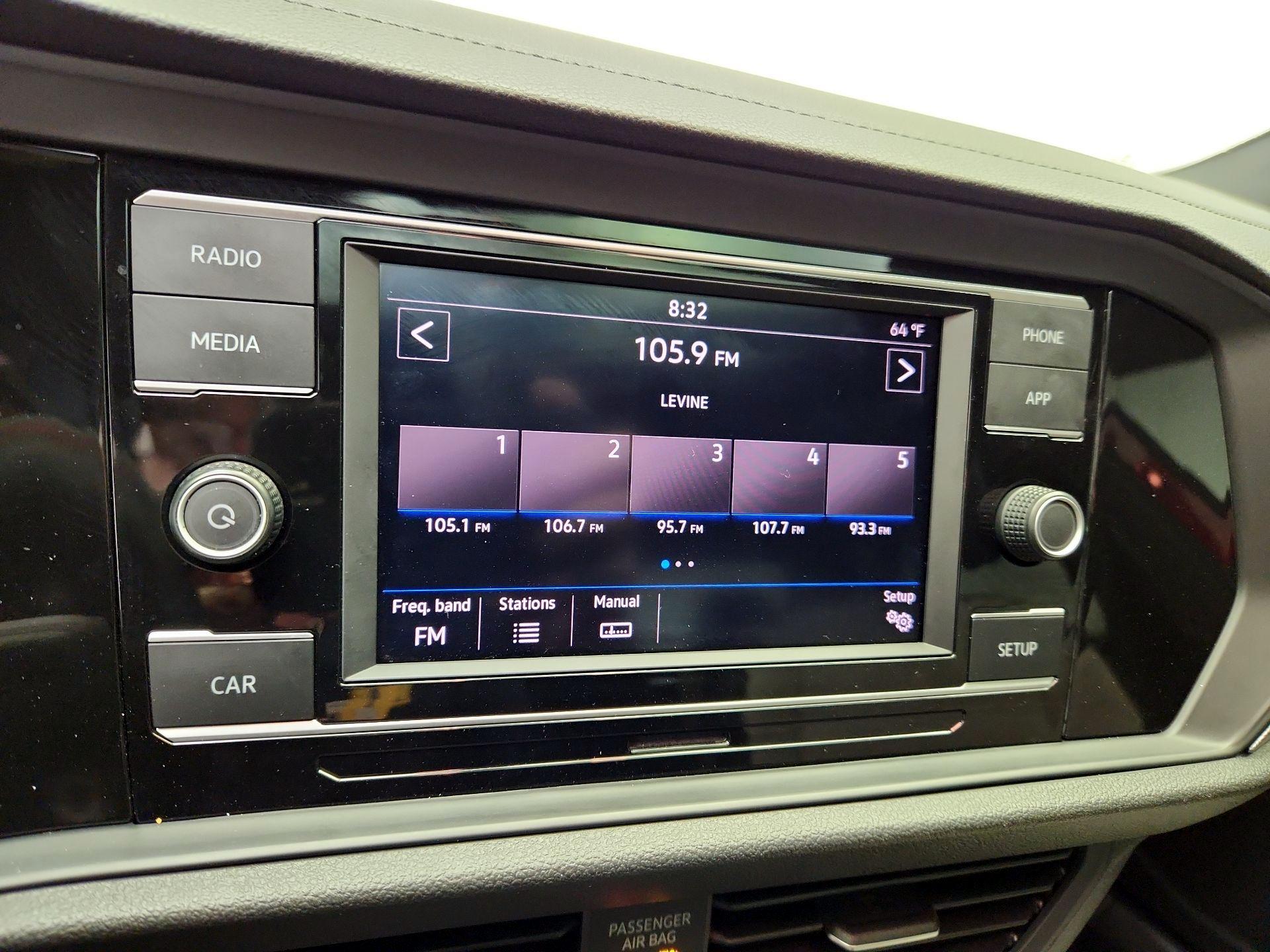 Thumbnail: 2019 Volkswagen Jetta - 15