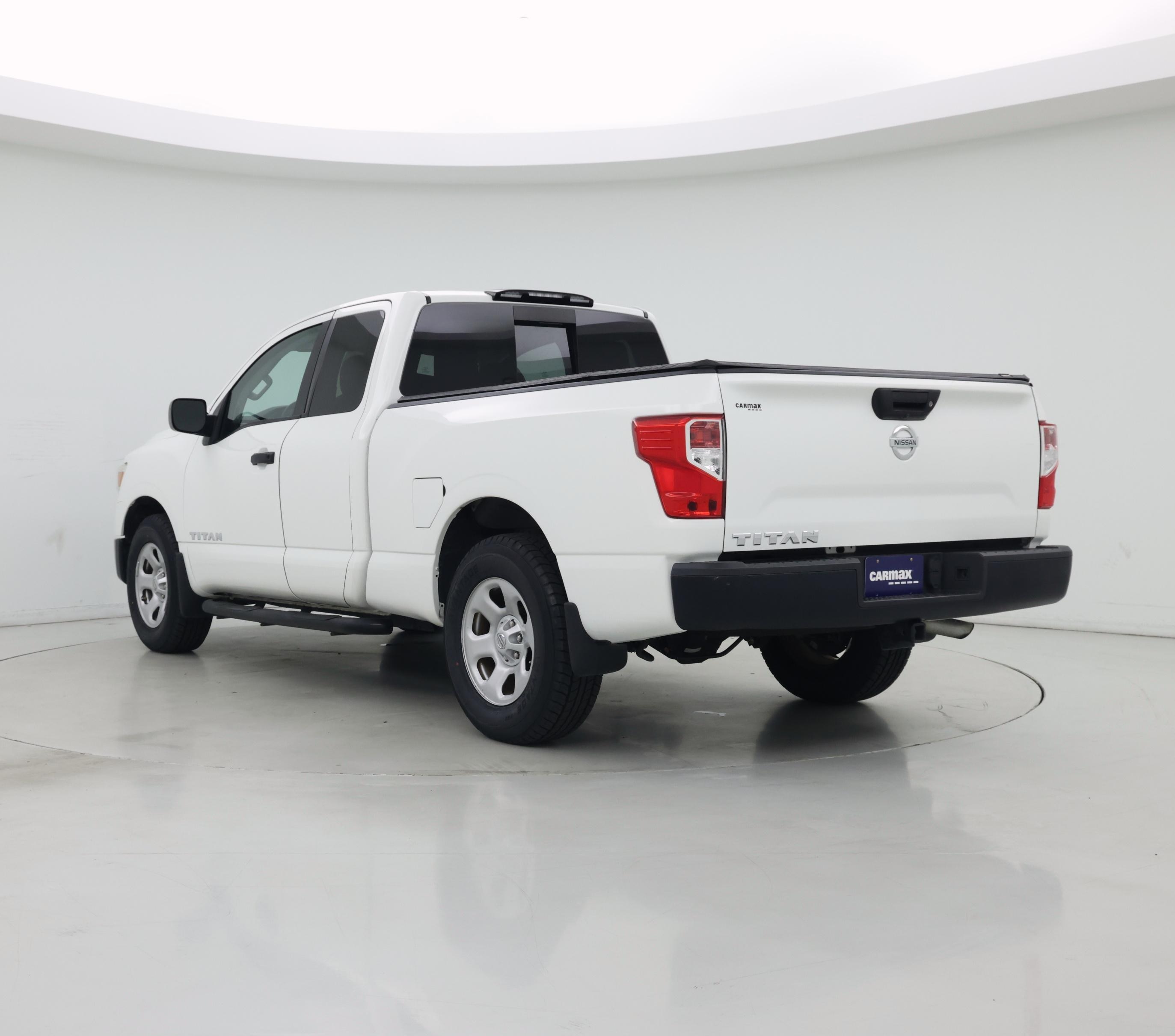 Thumbnail: 2019 Nissan Titan - 2