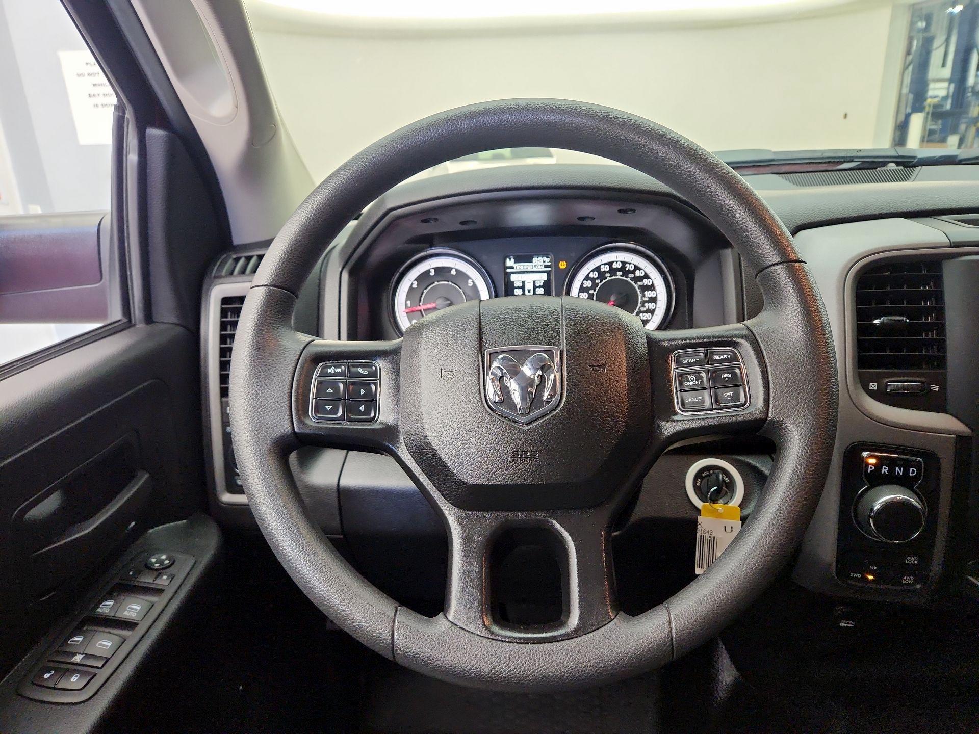 Thumbnail: 2023 RAM 1500 Classic - 10