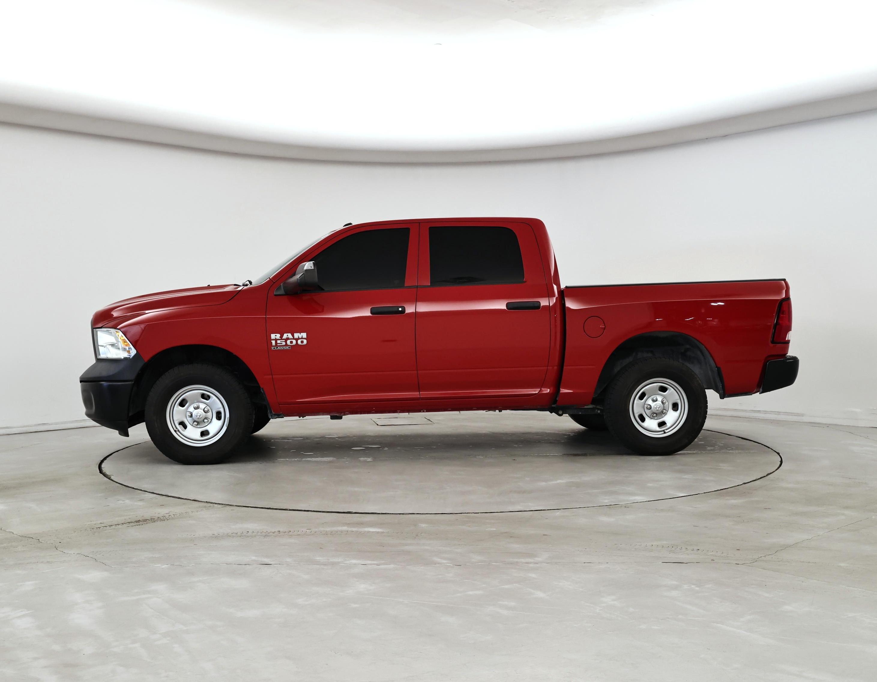 Thumbnail: 2023 RAM 1500 Classic - 3